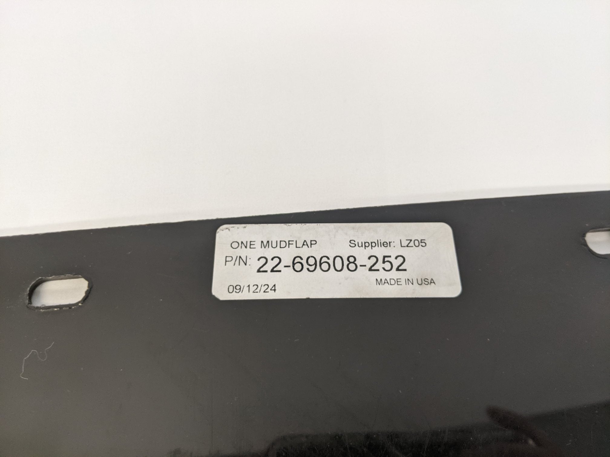 *Set Of 2* FTL RH & LH Rear Black Mud Flaps w/ Logos - P/N 22-69608-262, -252