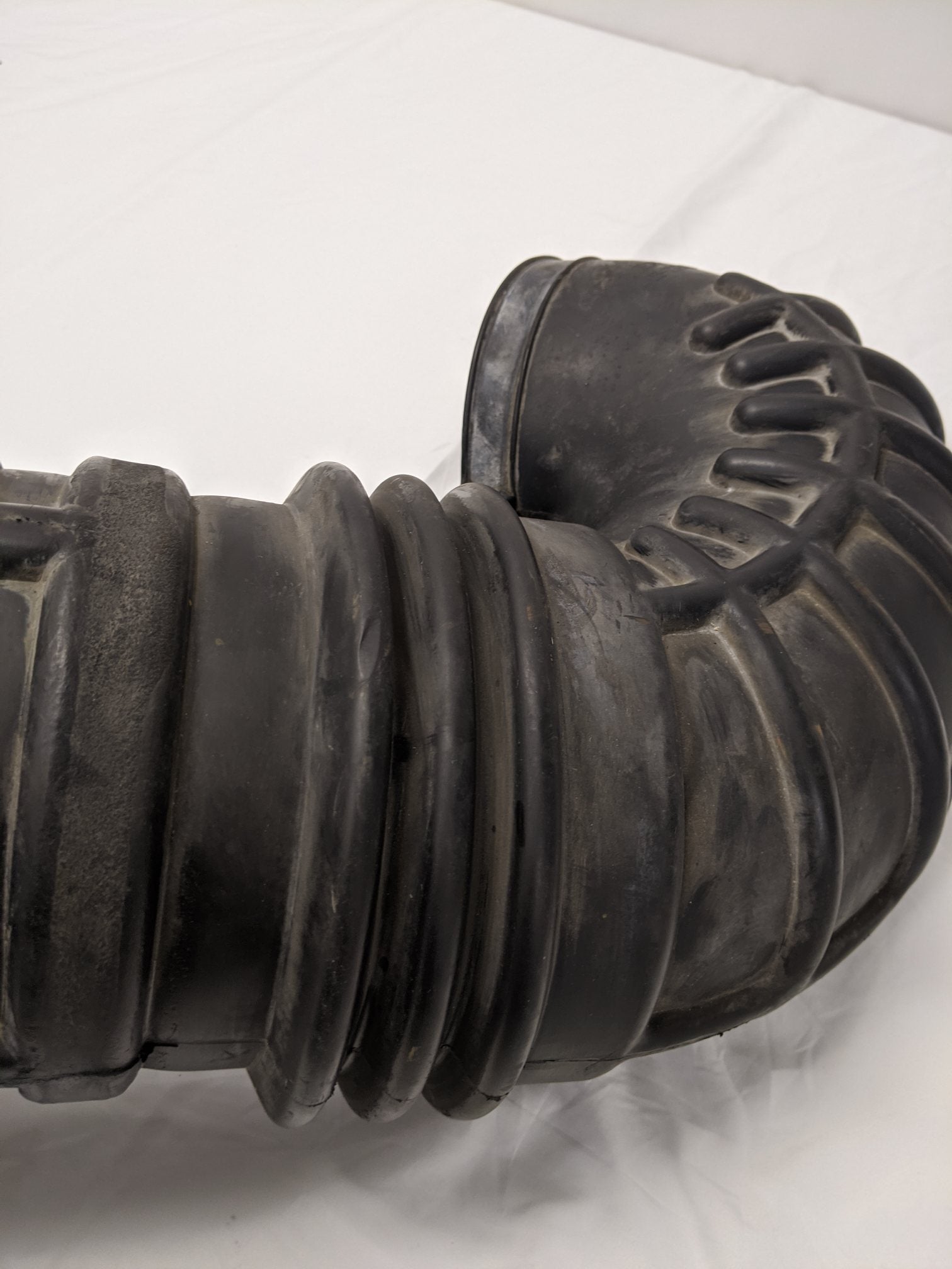 Freightliner Air Intake Elbow Pipe (03-23707-000) - Used