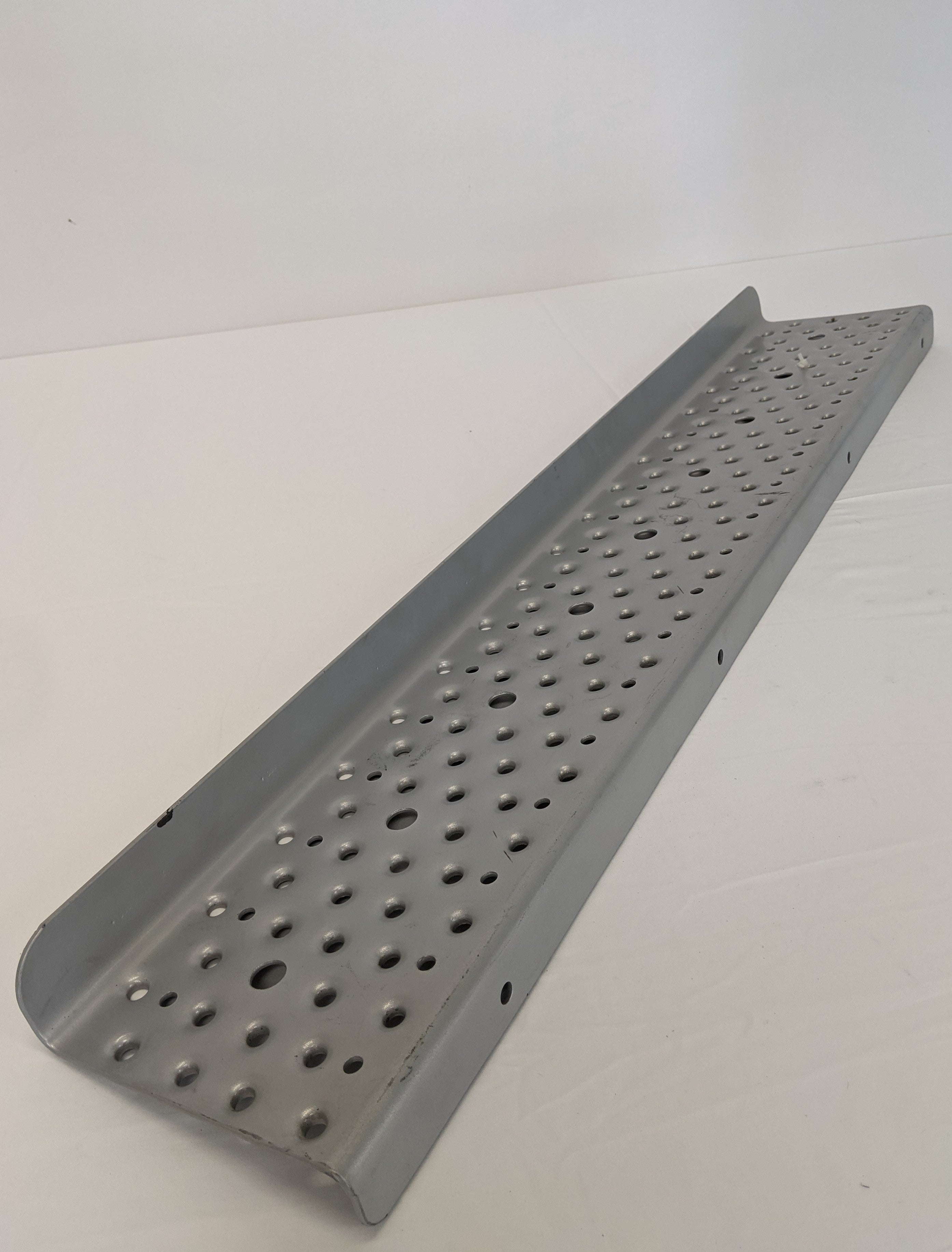 Freightliner Fuel Tank Step - P/N  22-74603-005 (4988908798038)