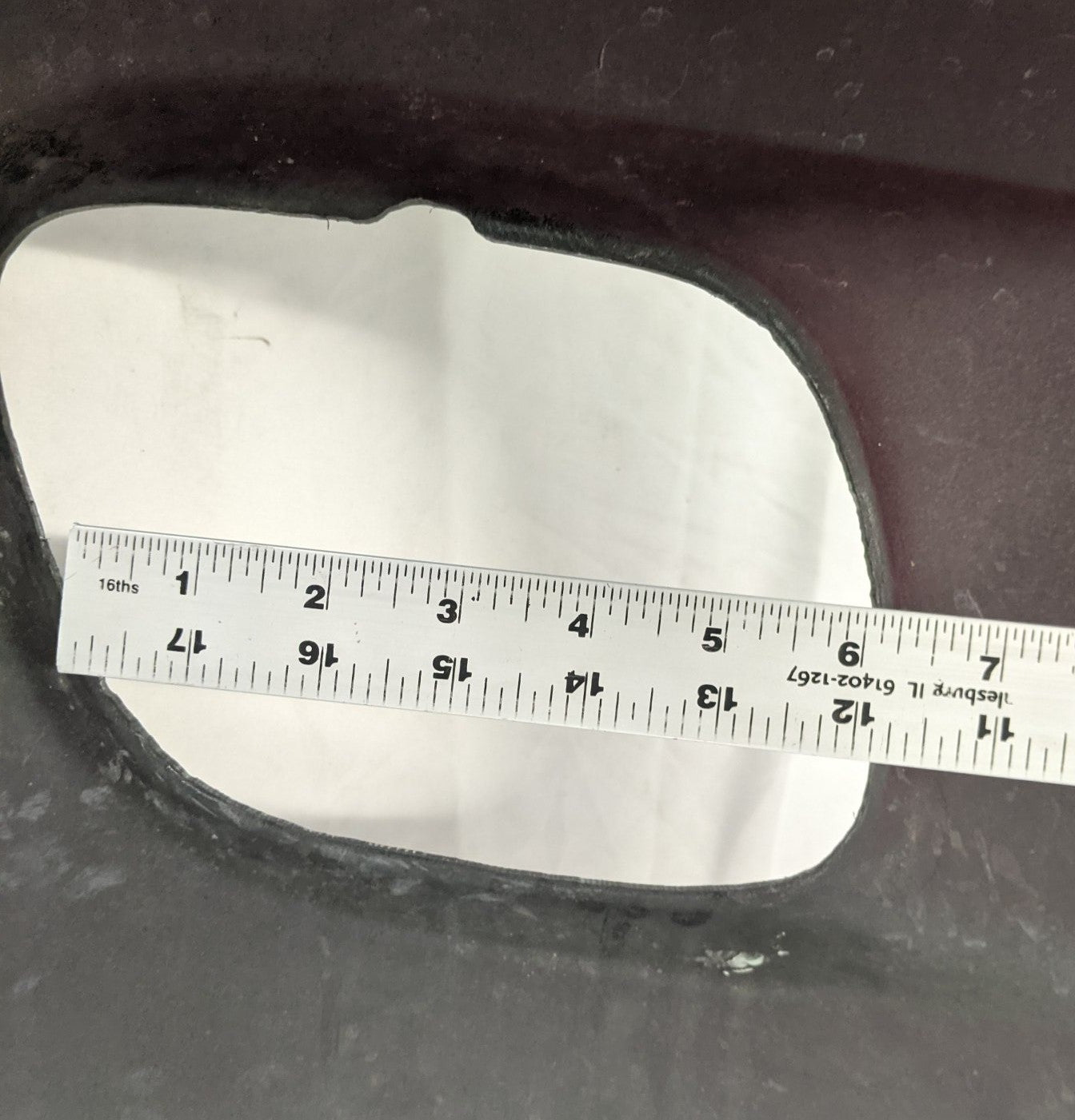 21-27300-000 - Freightliner Cascadia LH Bumper Fascia End (used)