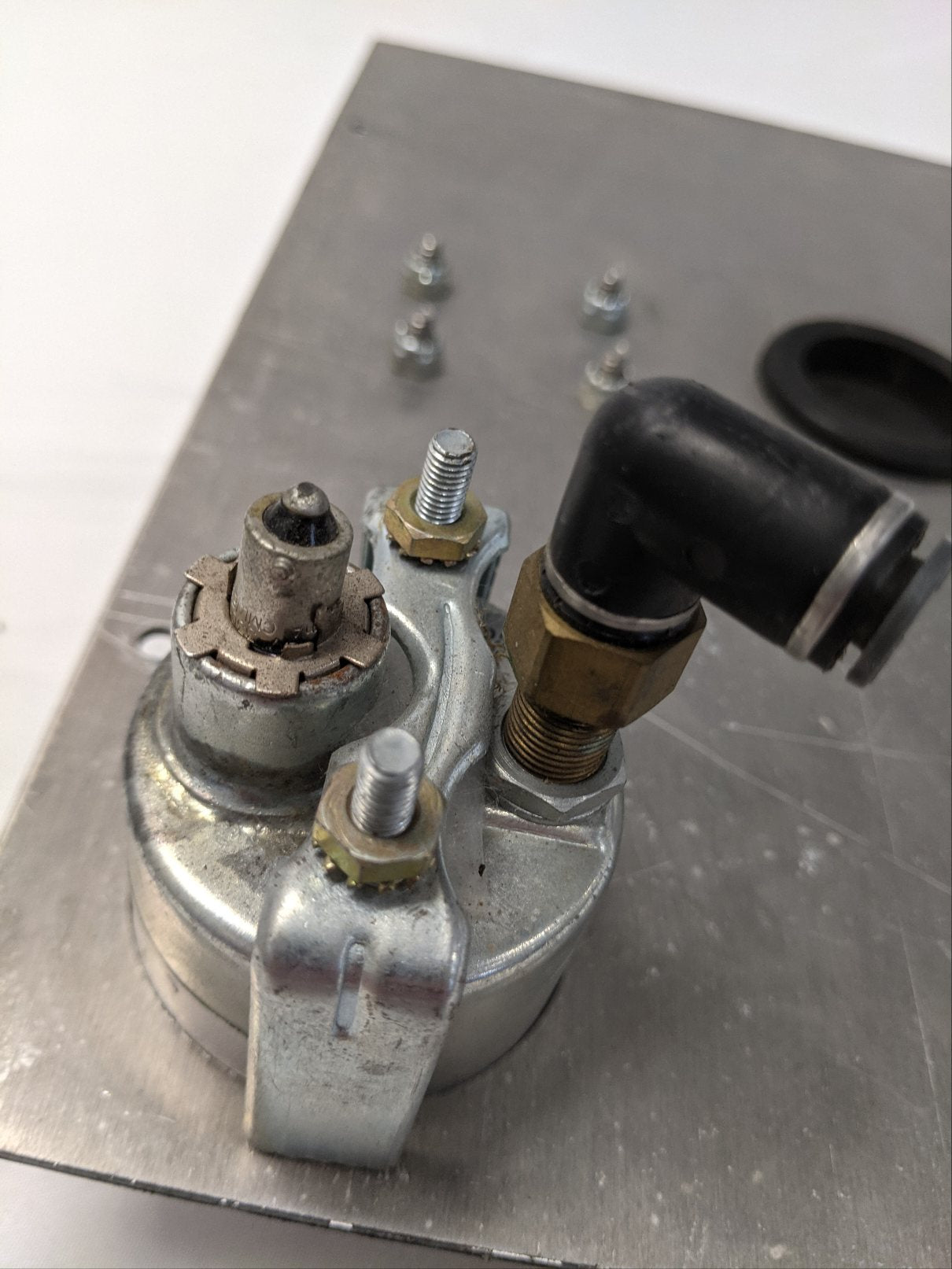 Used Freightliner Cascadia Auxiliary Instrument Panel - P/N 22-60660-000