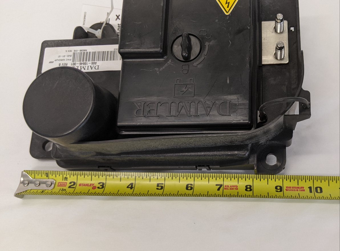 New Freightliner Daimler Battery Cable Access Power Module - P/N A66-18646-001 (10172256223548)