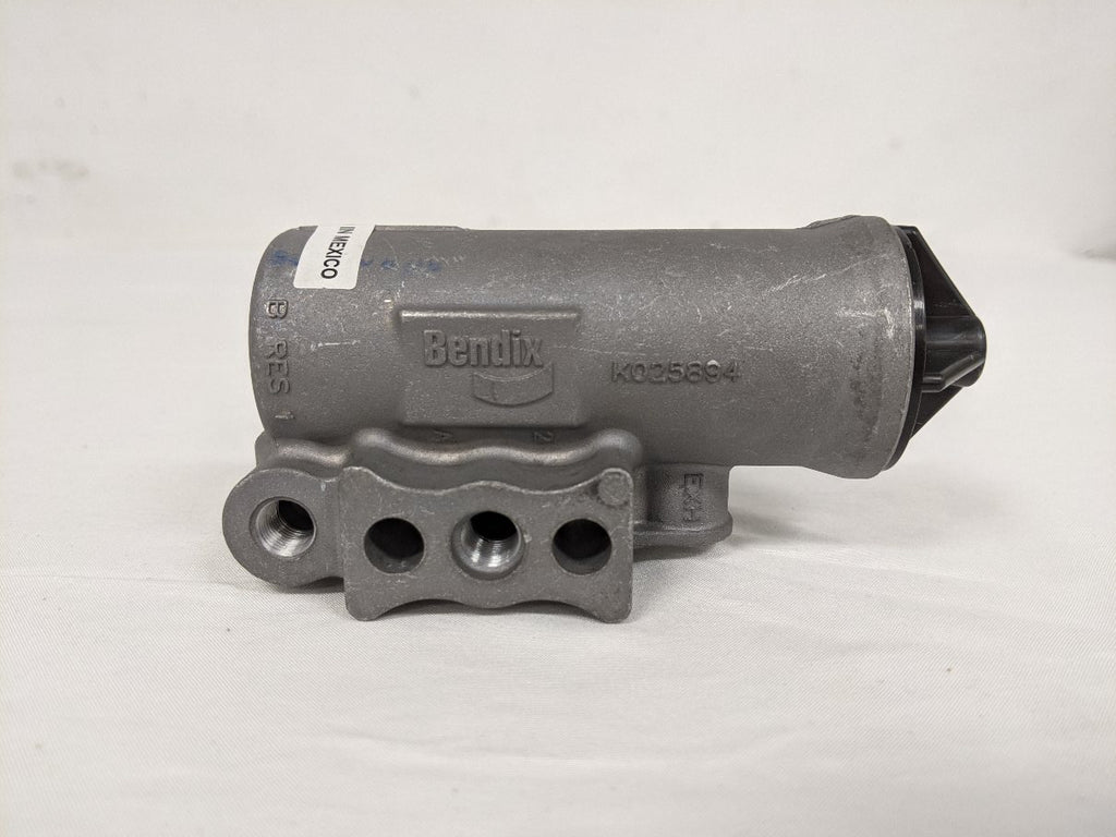 Bendix D2 Adjustable Air Brake Governor - P/N BW 275707