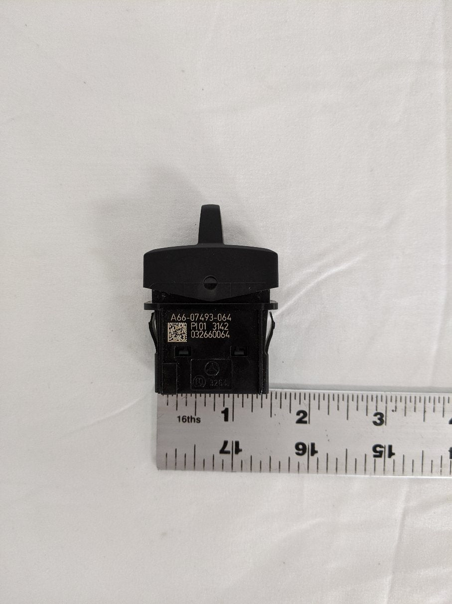 Freightliner Regeneration (RGEN) Off ATD MSF Rocker Switch - P/N A66-07493-064 (9040225599804)