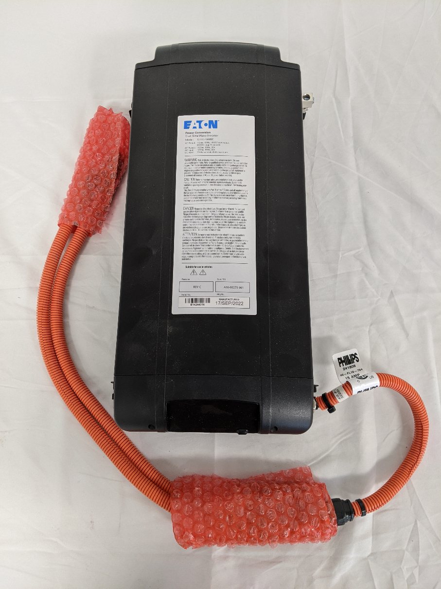 Damaged Eaton 12.1 V 1800W No Charge Inverter - P/N  A66-06279-001 (9072056140092)