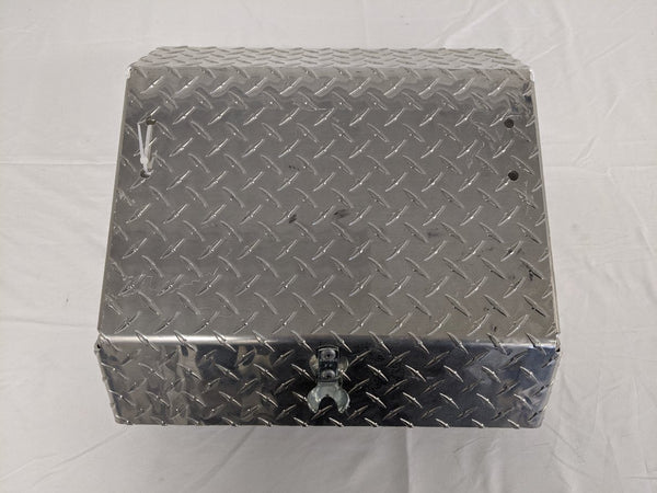 Used Western Star 18" Plain Aluminum Battery Box Cover - P/N A06-78383-000 (9088041124156)