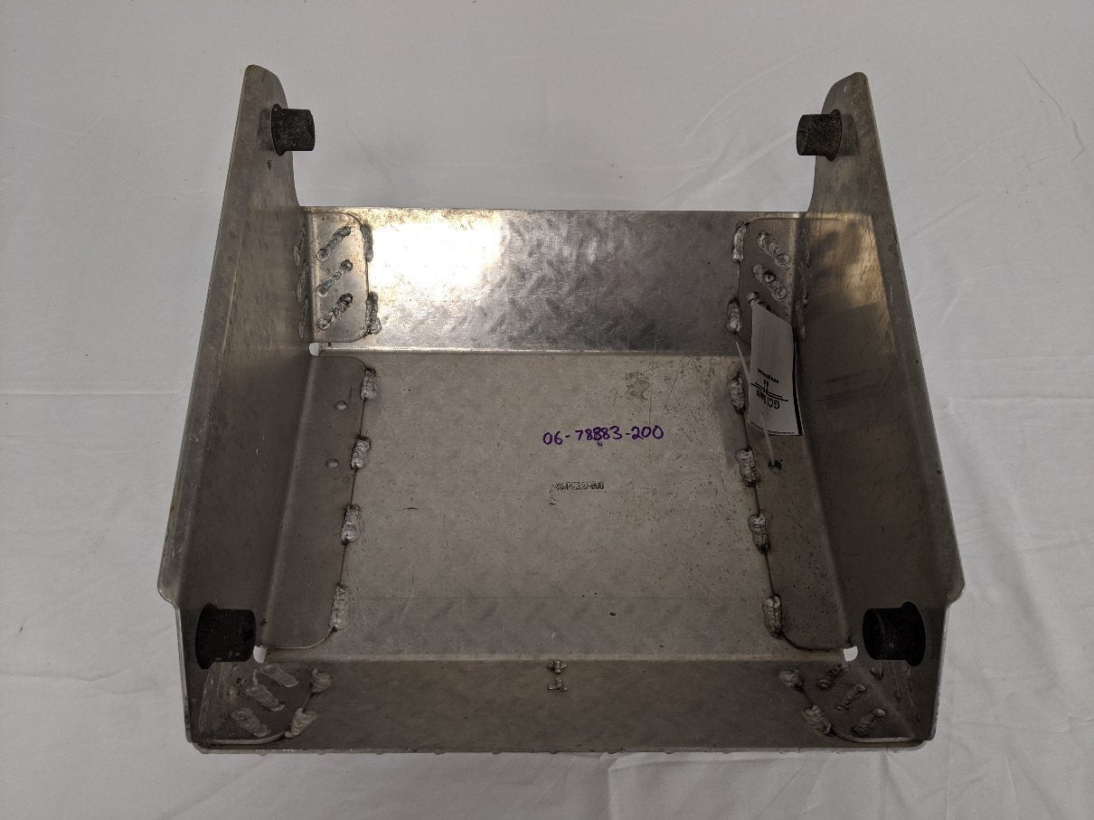 Western Star 18" Polished Aluminum Battery Box Cover - P/N A06-78383-200 (9088056099132)