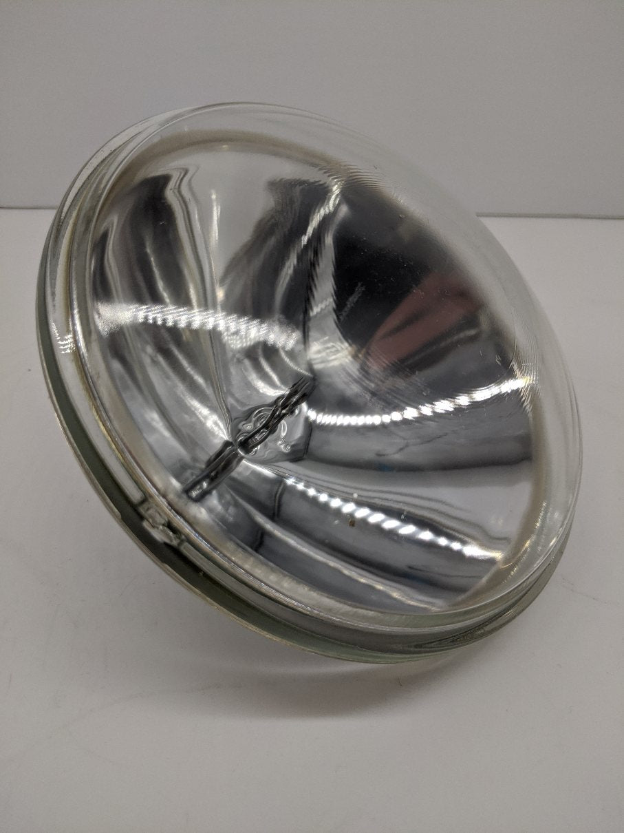 Western Star Single Filament Round Sealed Beam Headlamp - P/N WWS 40 4636 00 (9118837014844)