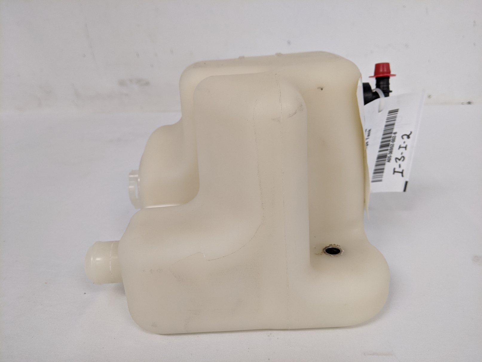 Freightliner eM2 (Electric M2) Battery Surge Tank - P/N A05-36952-002 (9136477405500)