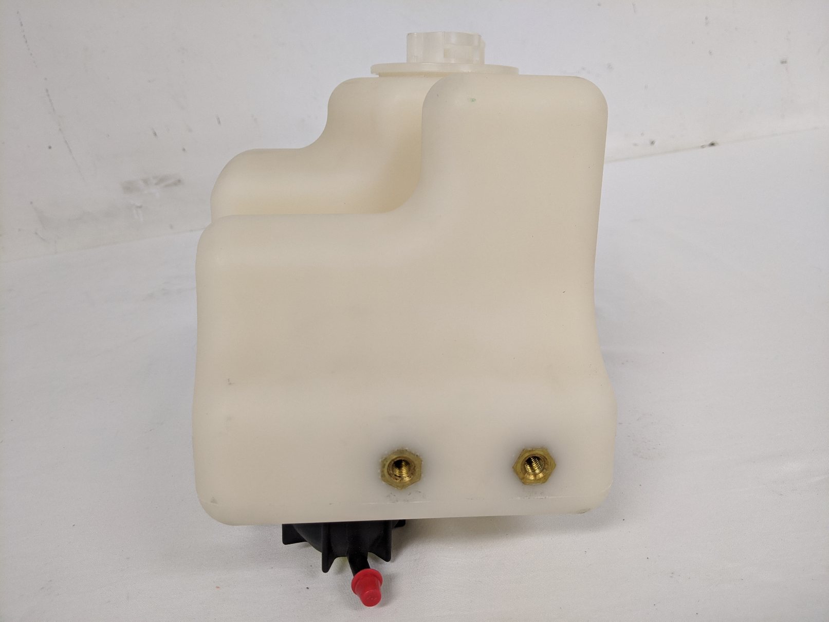 Freightliner eM2 (Electric M2) Battery Surge Tank - P/N A05-36952-002 (9136477405500)