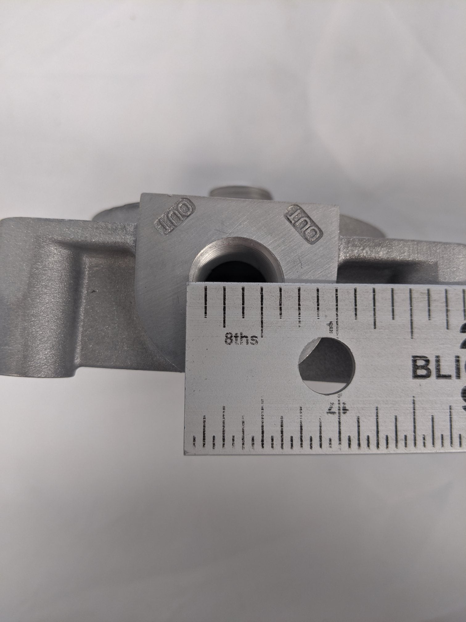 Fleetguard Water Filter Head - P/N FG 204163S