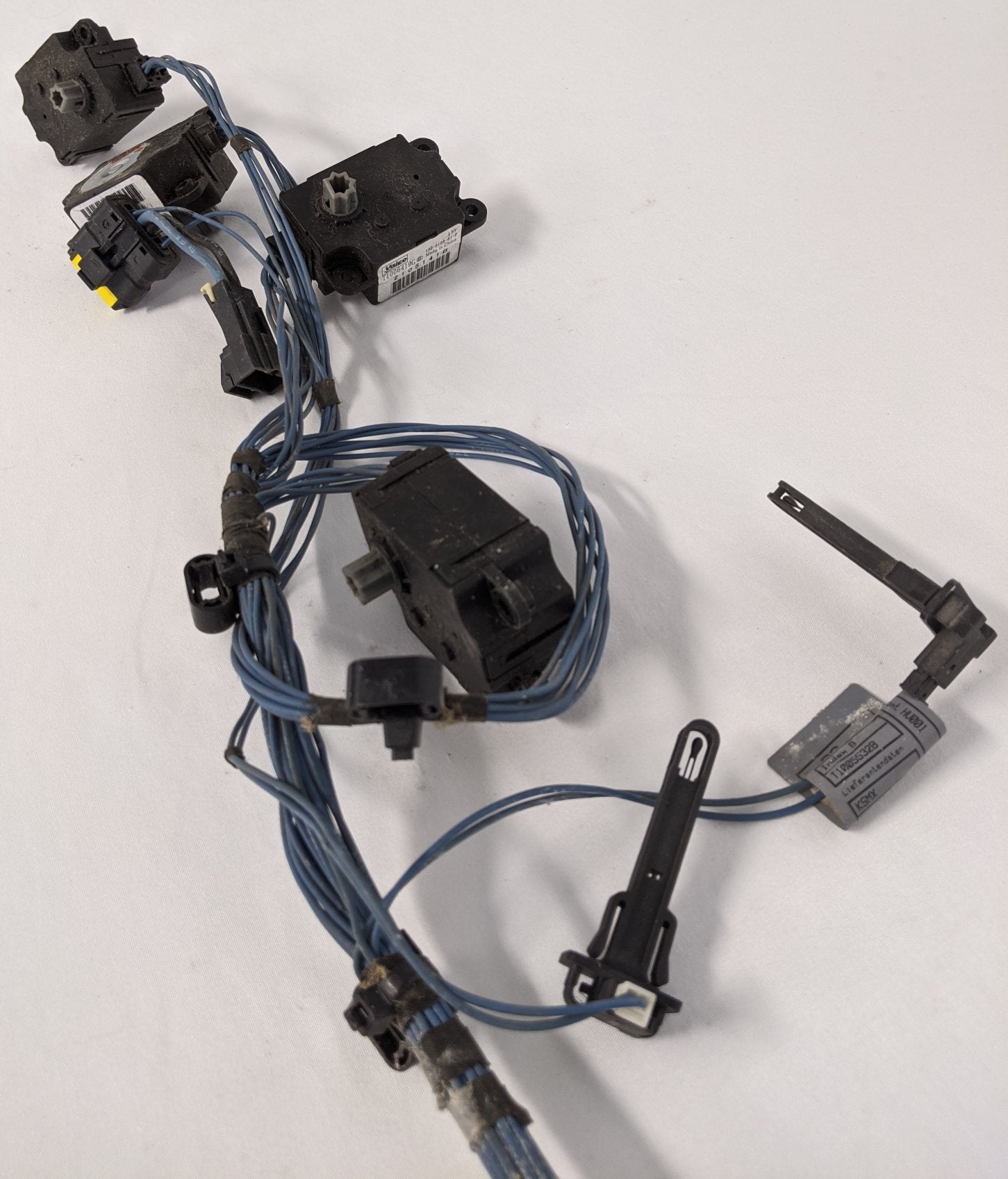 Used FTL Old Style Cascadia HVAC Wiring Harness w/ Actuators - P/N T1005532B (9627045134652)