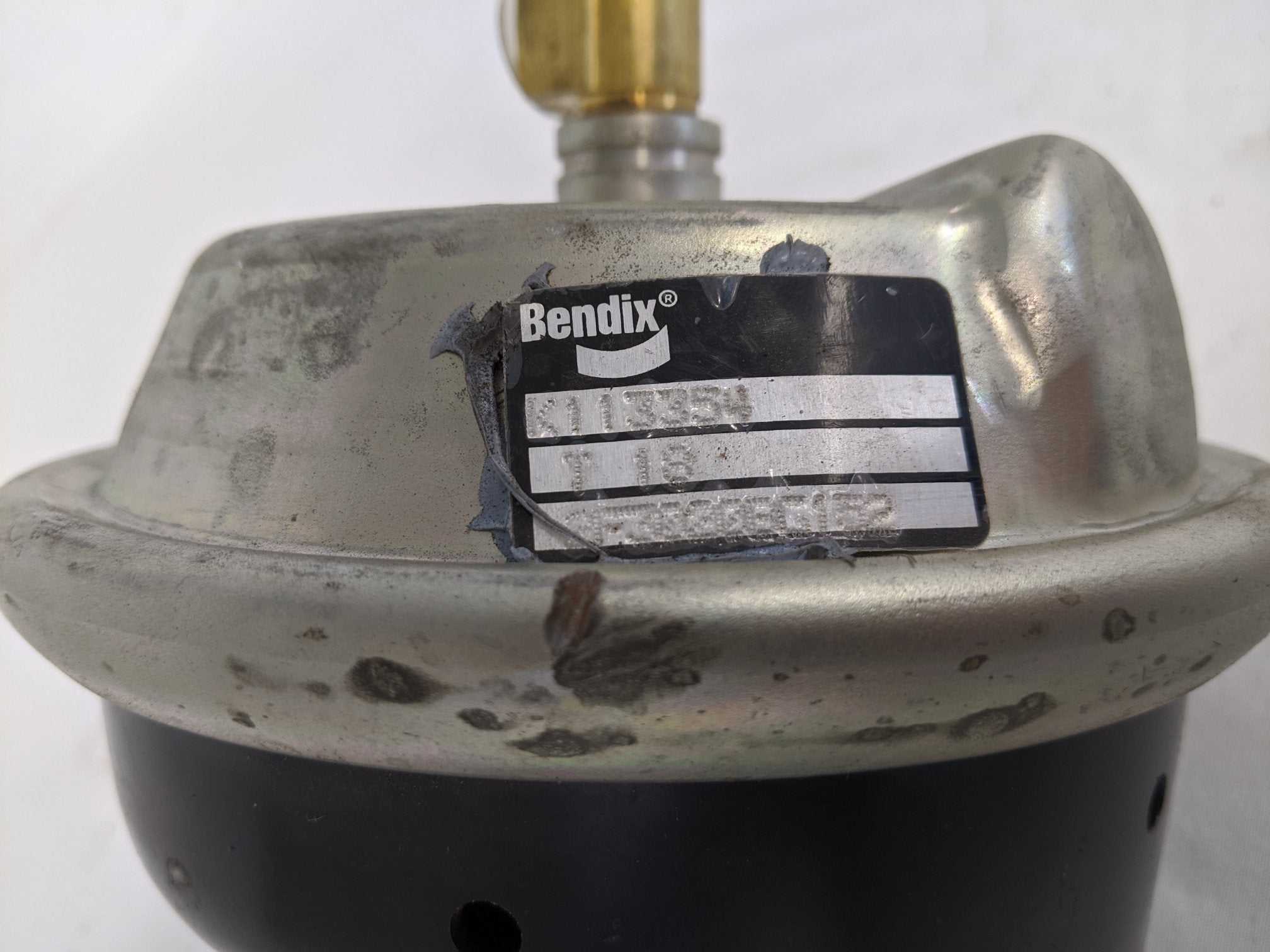 Bendix T18 2½" Stroke Service Brake Chamber - P/N  K113354 (9627184922940)