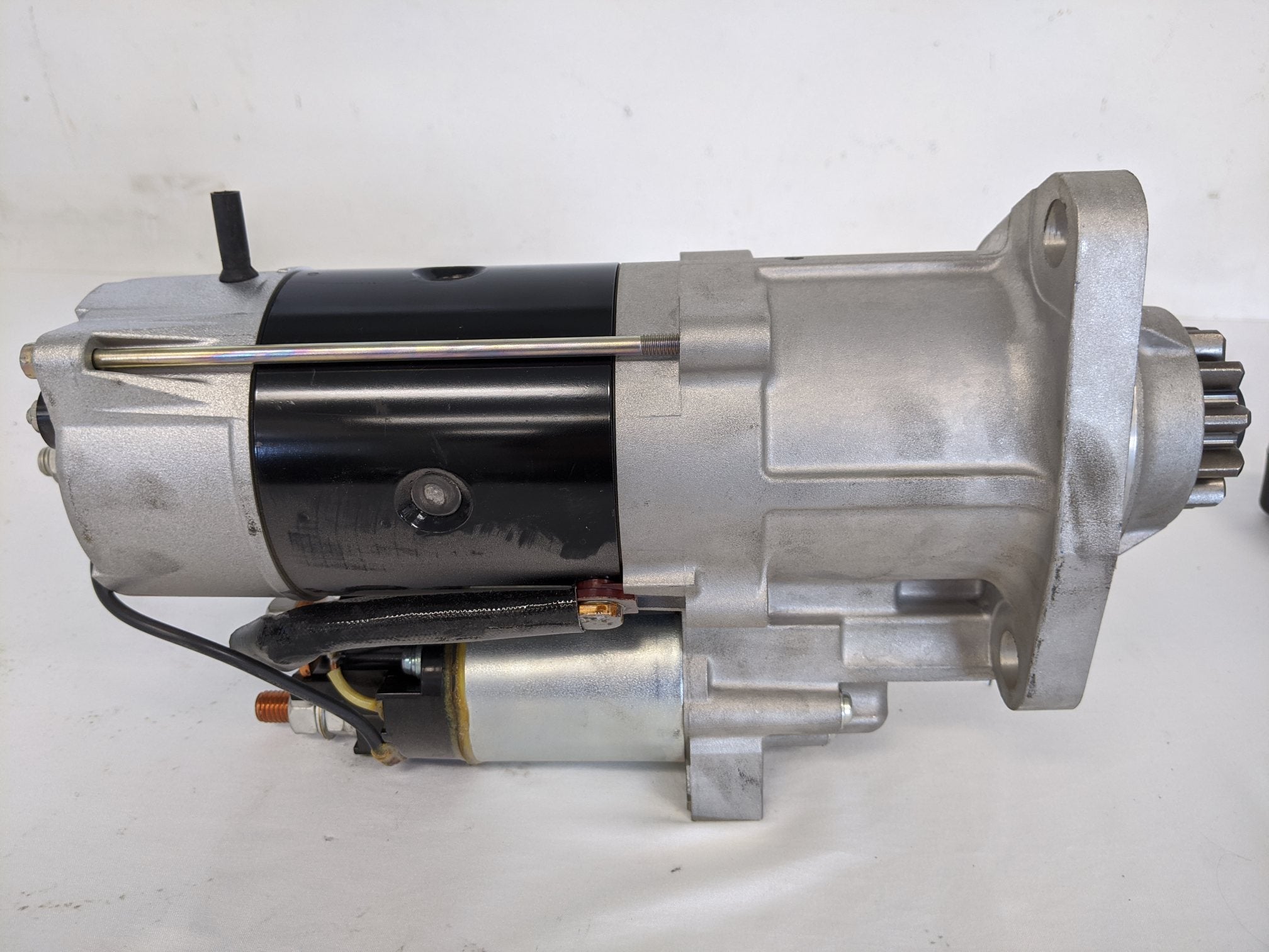 Mitsubishi 105P 12 V Starter Motor - P/N  MIB 970777 (9629384343868)