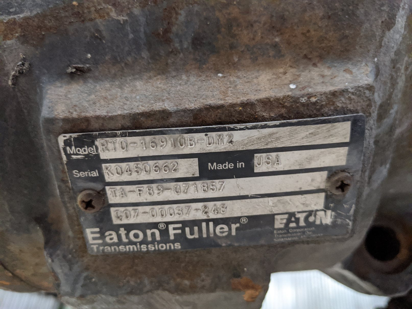 Used Eaton Fuller Roadranger 10 Speed Manual Transmission - P/N RT016910BDM2 (9701327077692)