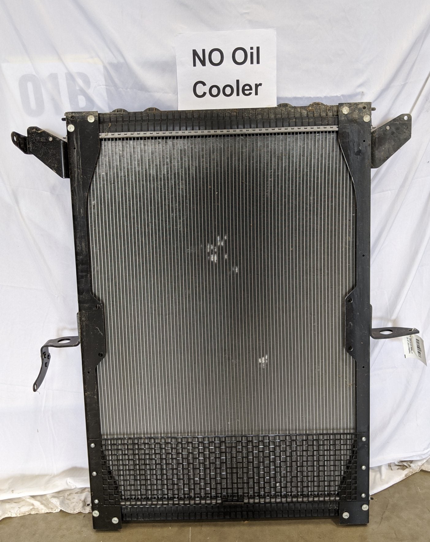 Freightliner 41 3/4" x 31 1/2" x 2" Radiator w/o Oil Cooler - P/N  BHT E3831 (9701324423484)