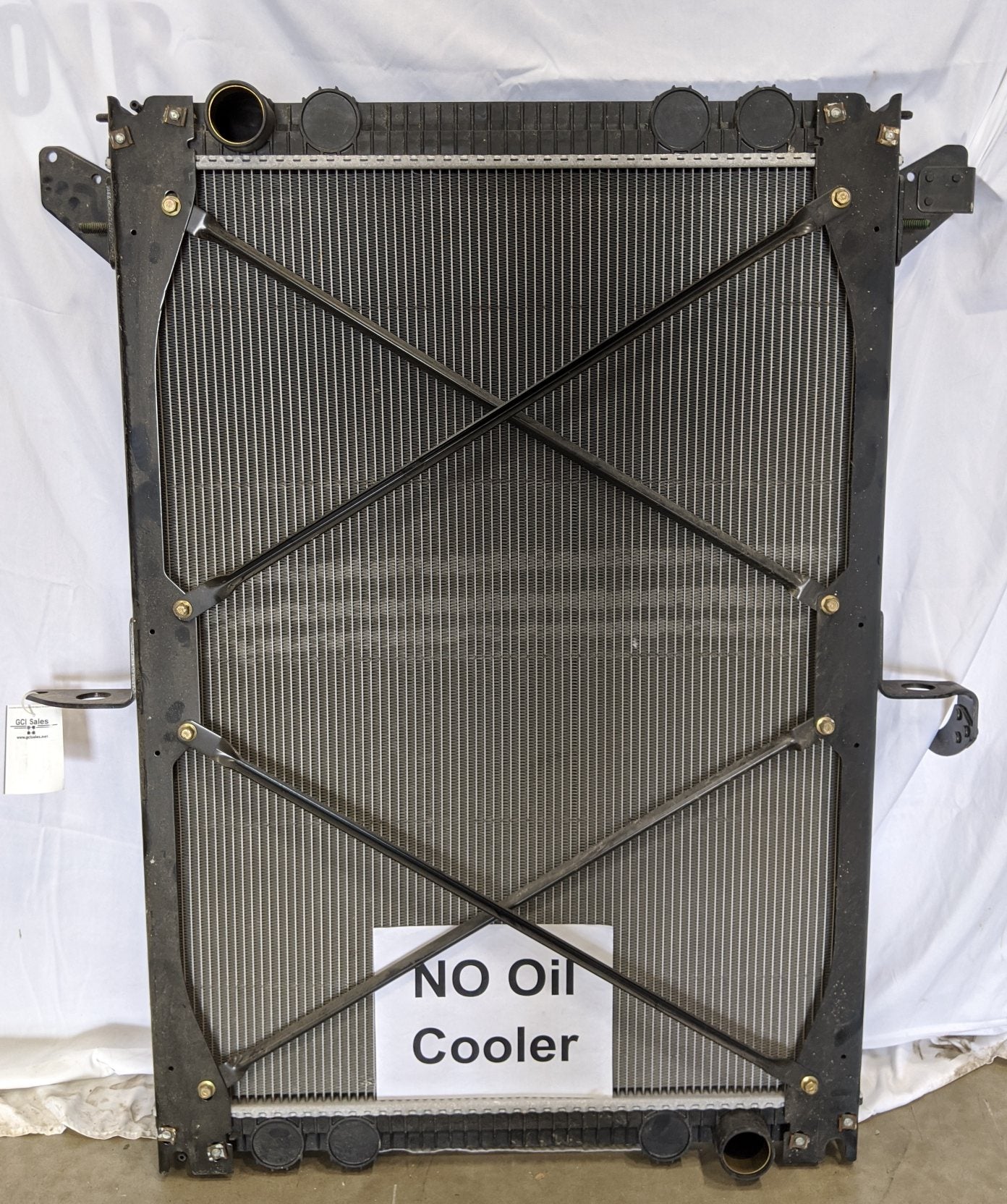 Freightliner 41 3/4" x 31 1/2" x 2" Radiator w/o Oil Cooler - P/N  BHT U3701001 (9701325537596)