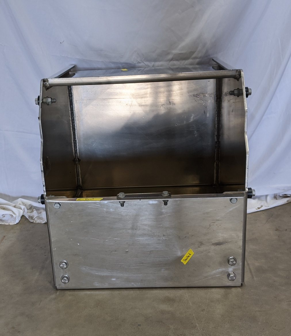 Used Freightliner Coronado 24" Polished Aluminum Tool Box - P/N A66-11720-222 (9701337956668)