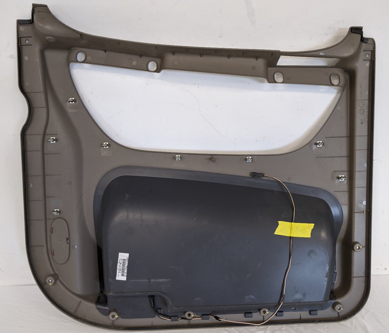 Freightliner Cascadia P3 RH Door Panel - P/N A18-58477-005, 16915386