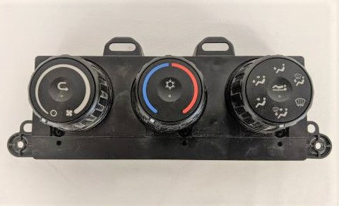 Used MAHLE Sleeper Main HVAC Temperature Control - P/N  A22-73671-000 (9020555493692)