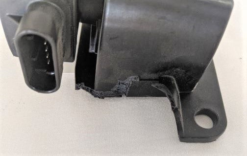 Damaged Freightliner Accelerator/Throttle Pedal - P/N  A01-33821-000 (3939690545238)