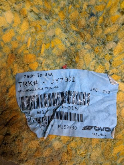 Used FTL Day Cab LH/RH Seats, Auto, 125 BBC Floor Cover - P/N  W18-00671-015 (6725965283414)