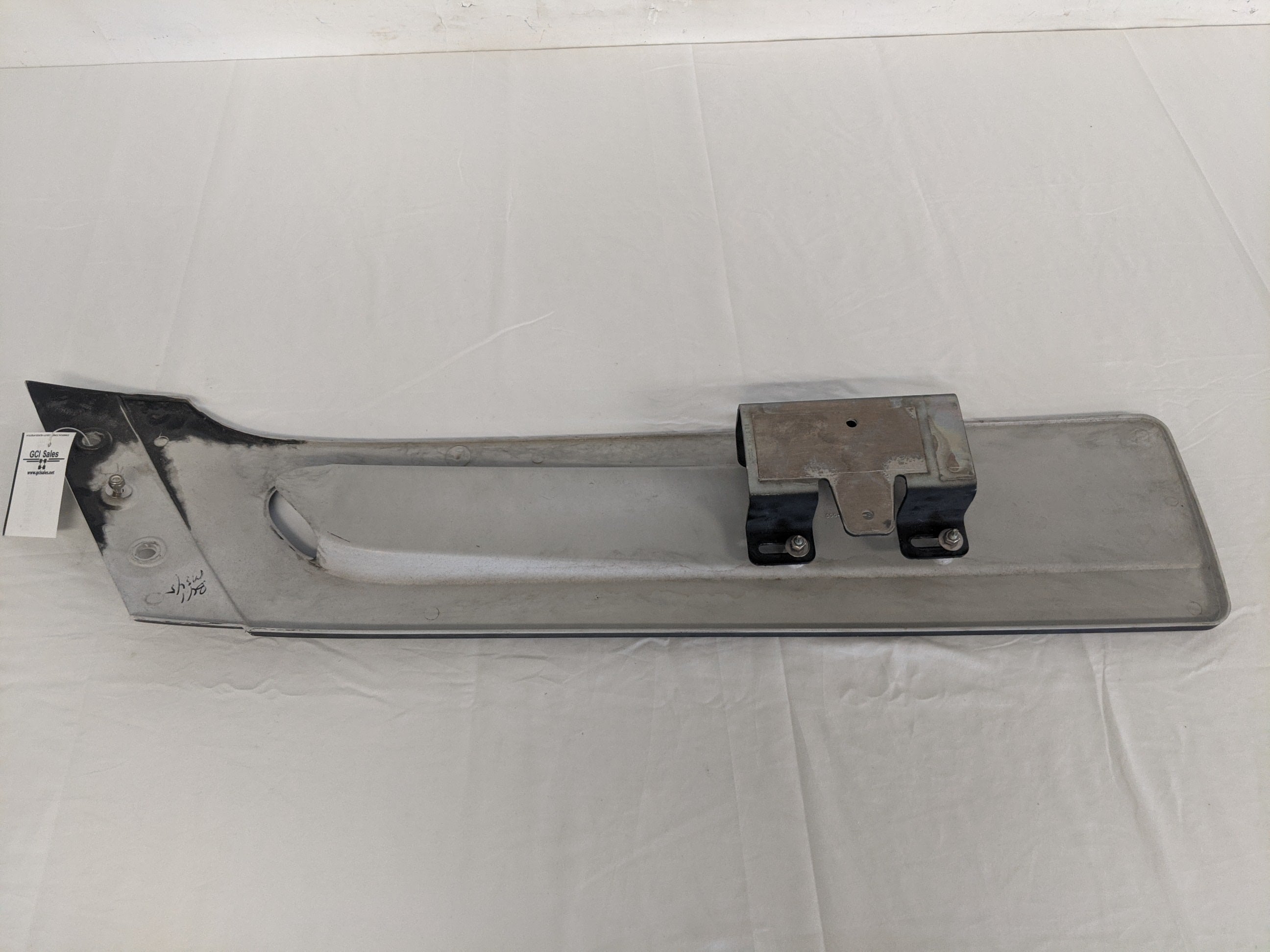 Used Freightliner LH Sun Visor Side Assembly - P/N: A22-44533-000 (8293299224892)