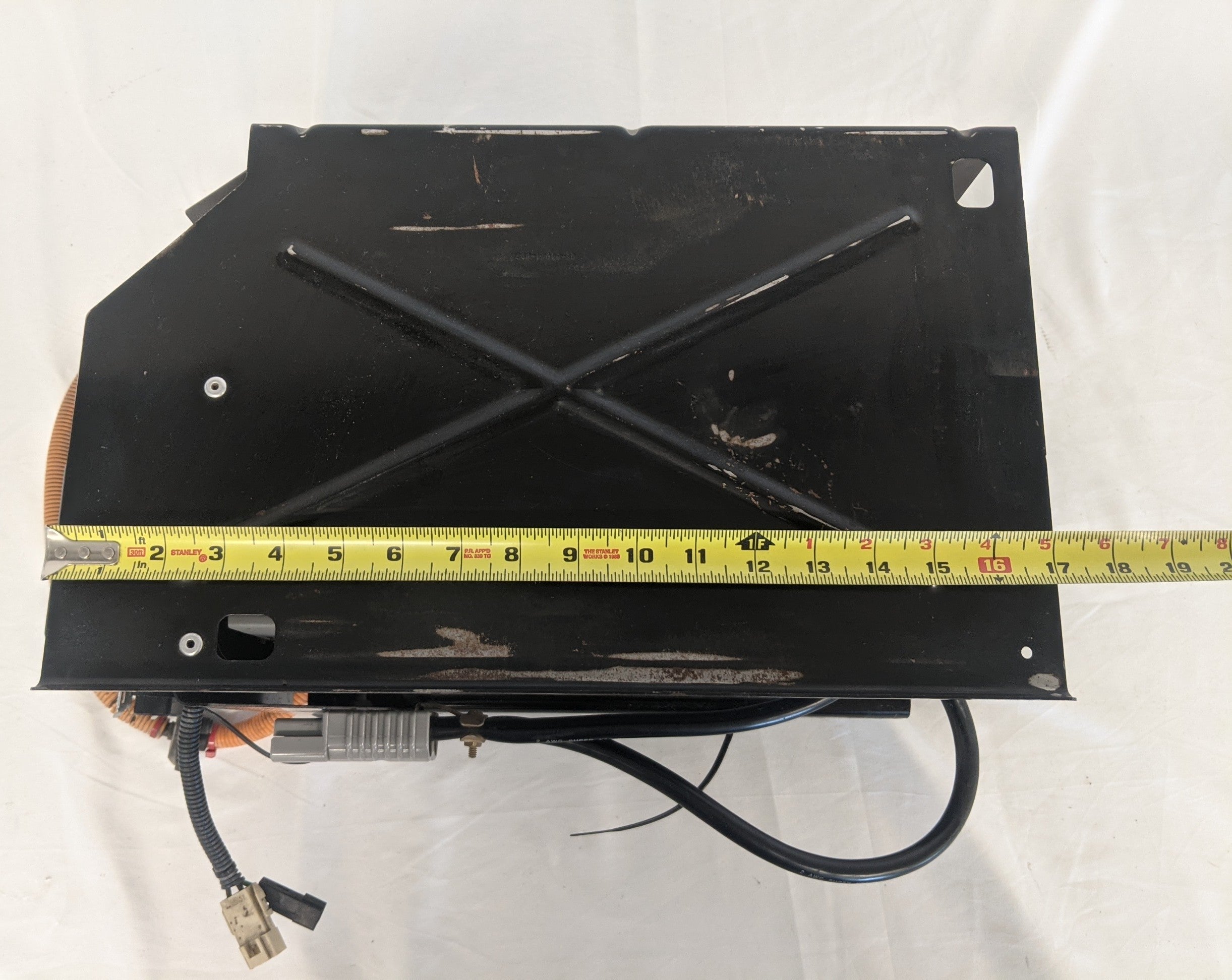 Used Xantrex Fleet Power 1000 W Inverter - P/N  81-0125-12 (8313081200956)