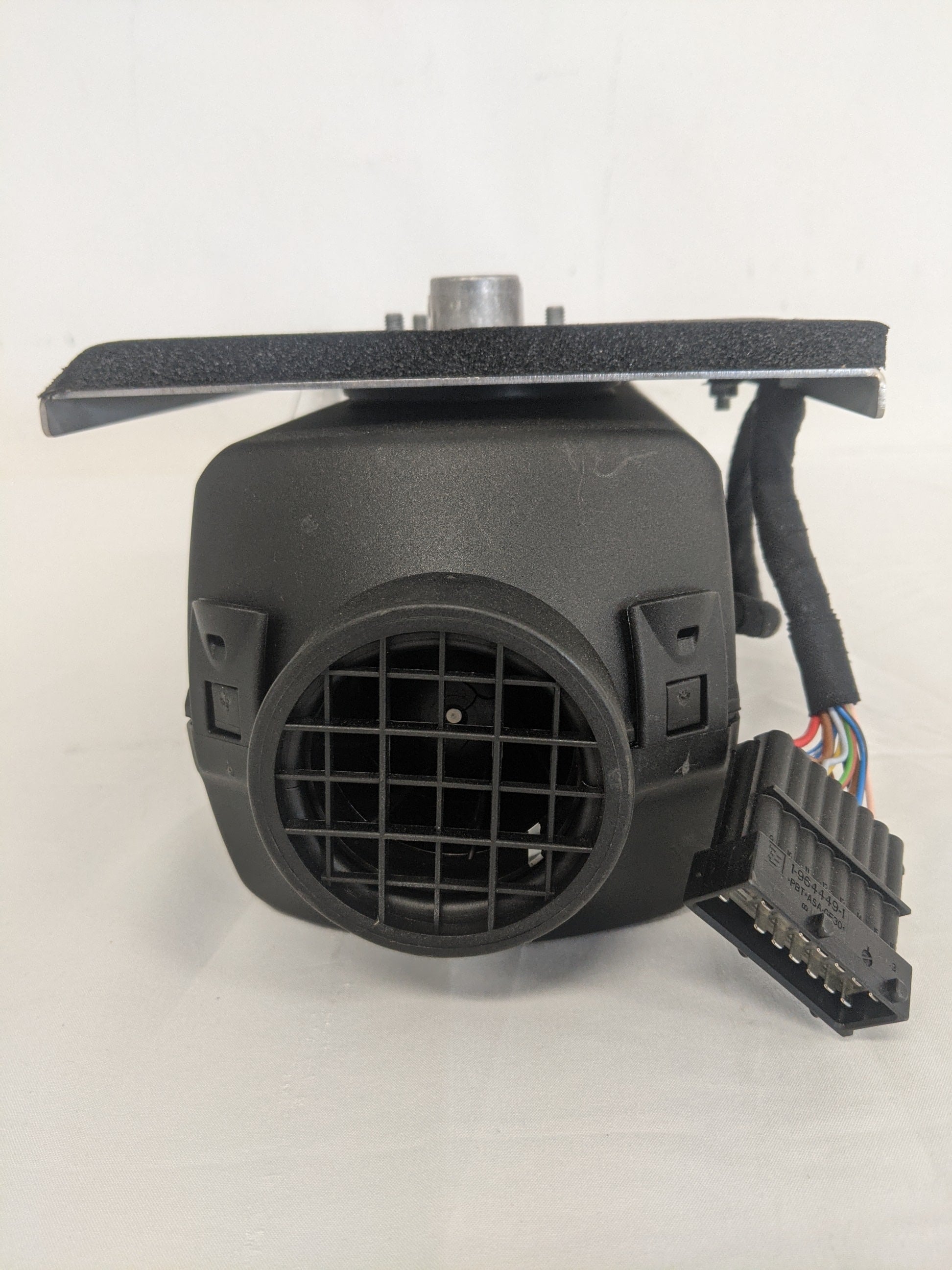 Used Espar D2 Complete Auxiliary Heater - P/N  A22-76426-000 (8330213982524)