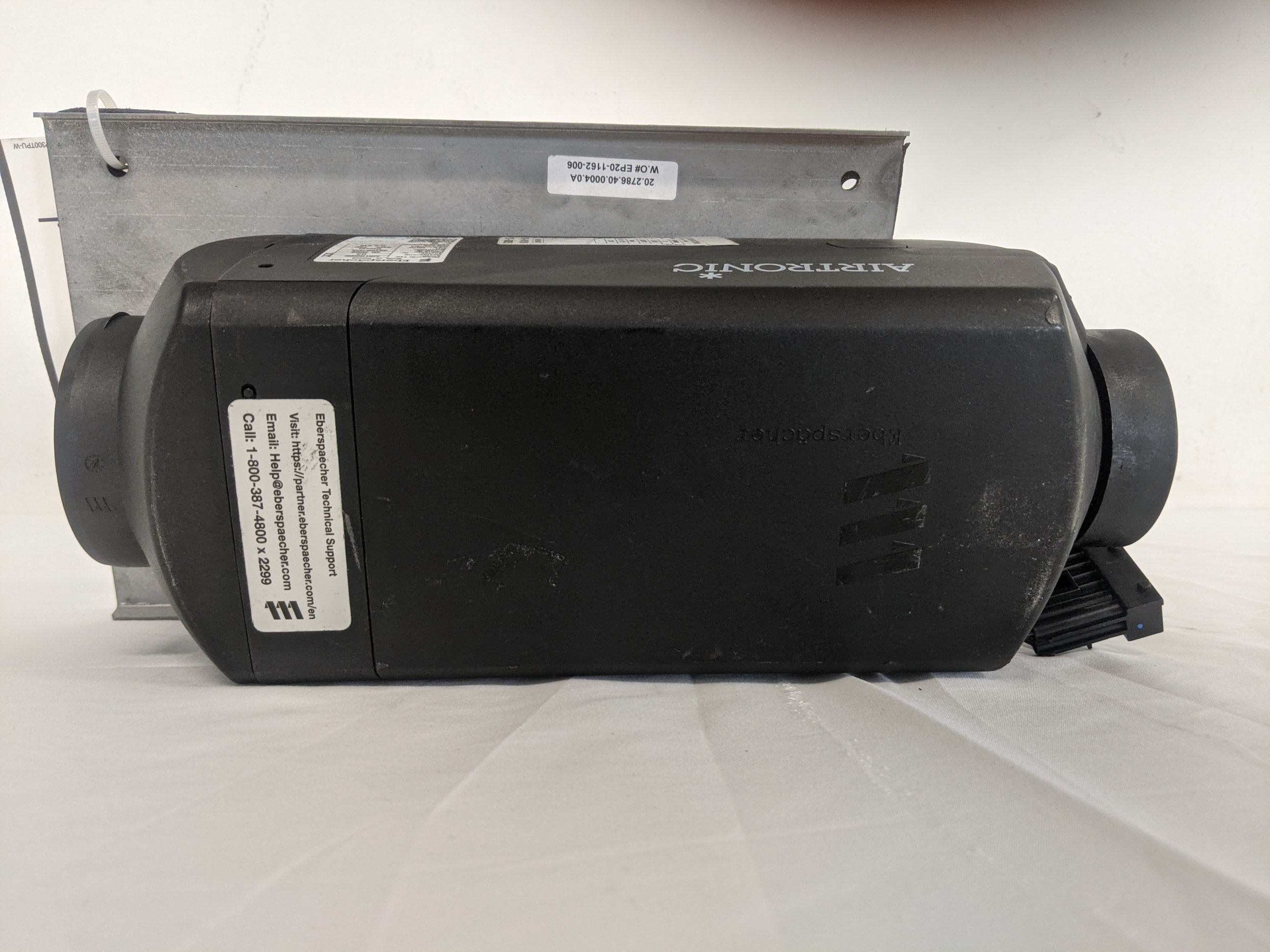 Used Espar D2 Complete Auxiliary Heater - P/N  A22-76426-000 (8330213982524)