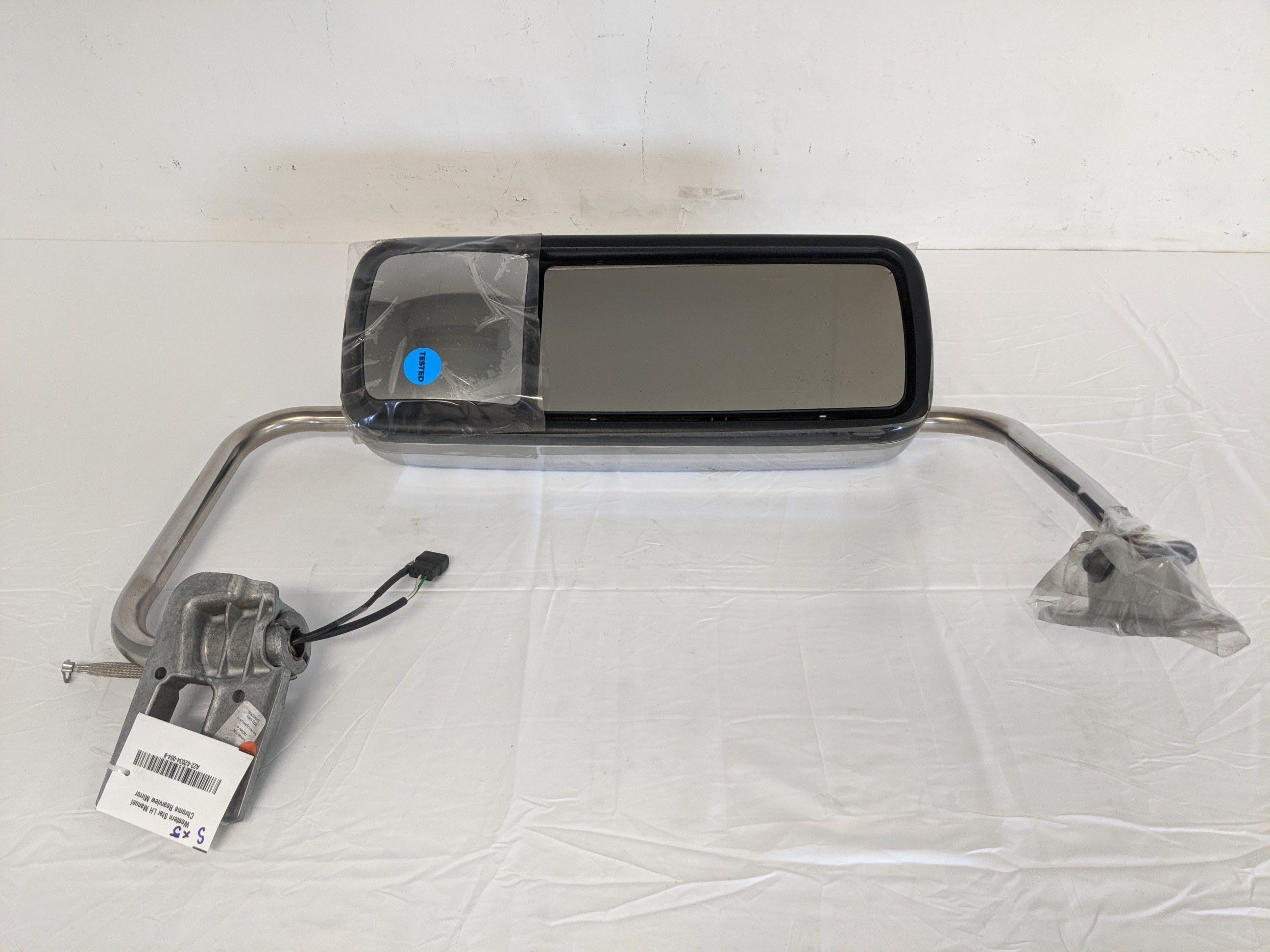 Western Star LH Manuel Chrome Rearview Mirror - P/N A22-62034-004