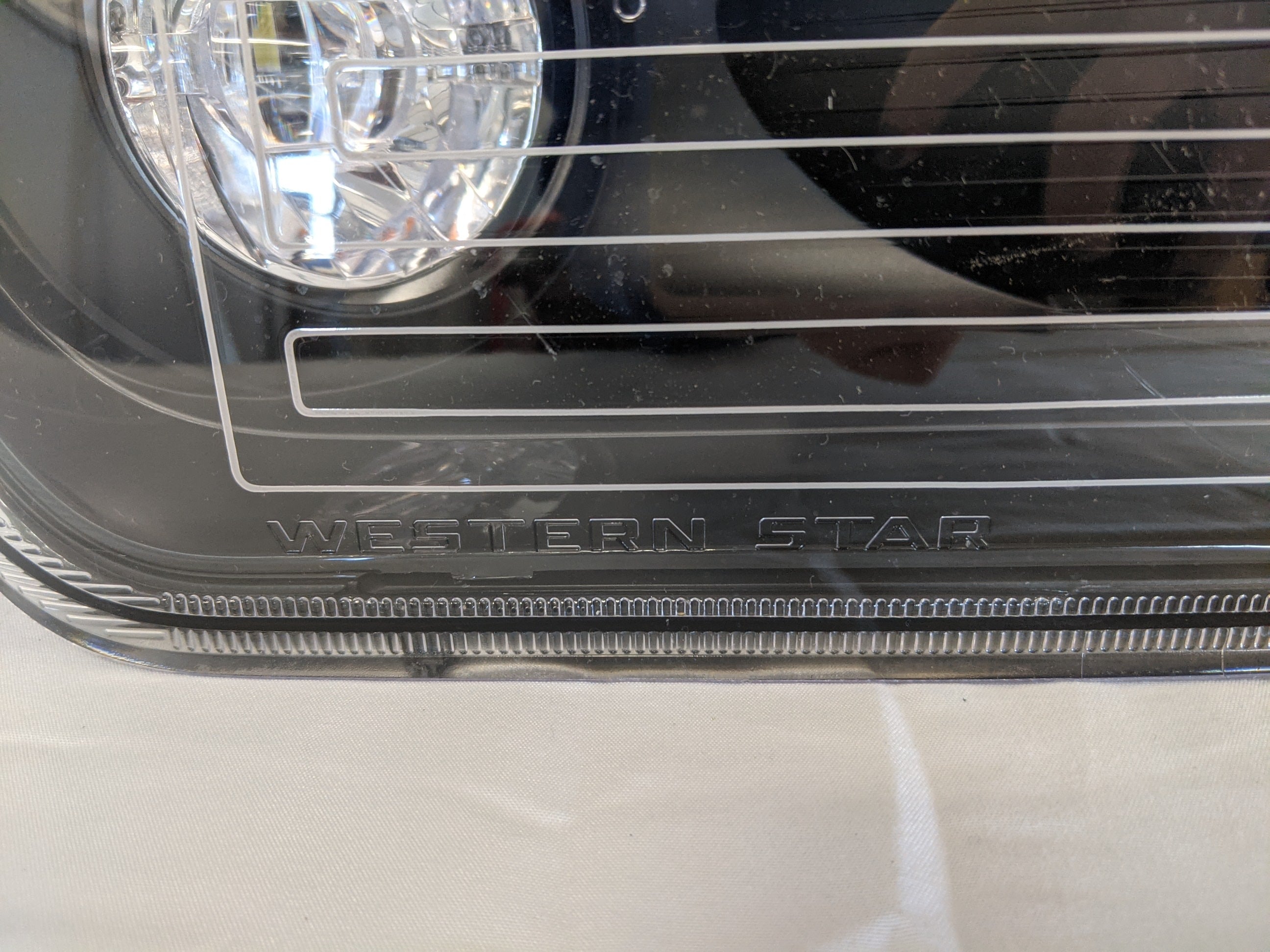 Used Western Star RH Heated Amber LED Headlamp - P/N: A66-22327-007 (8343839375676)