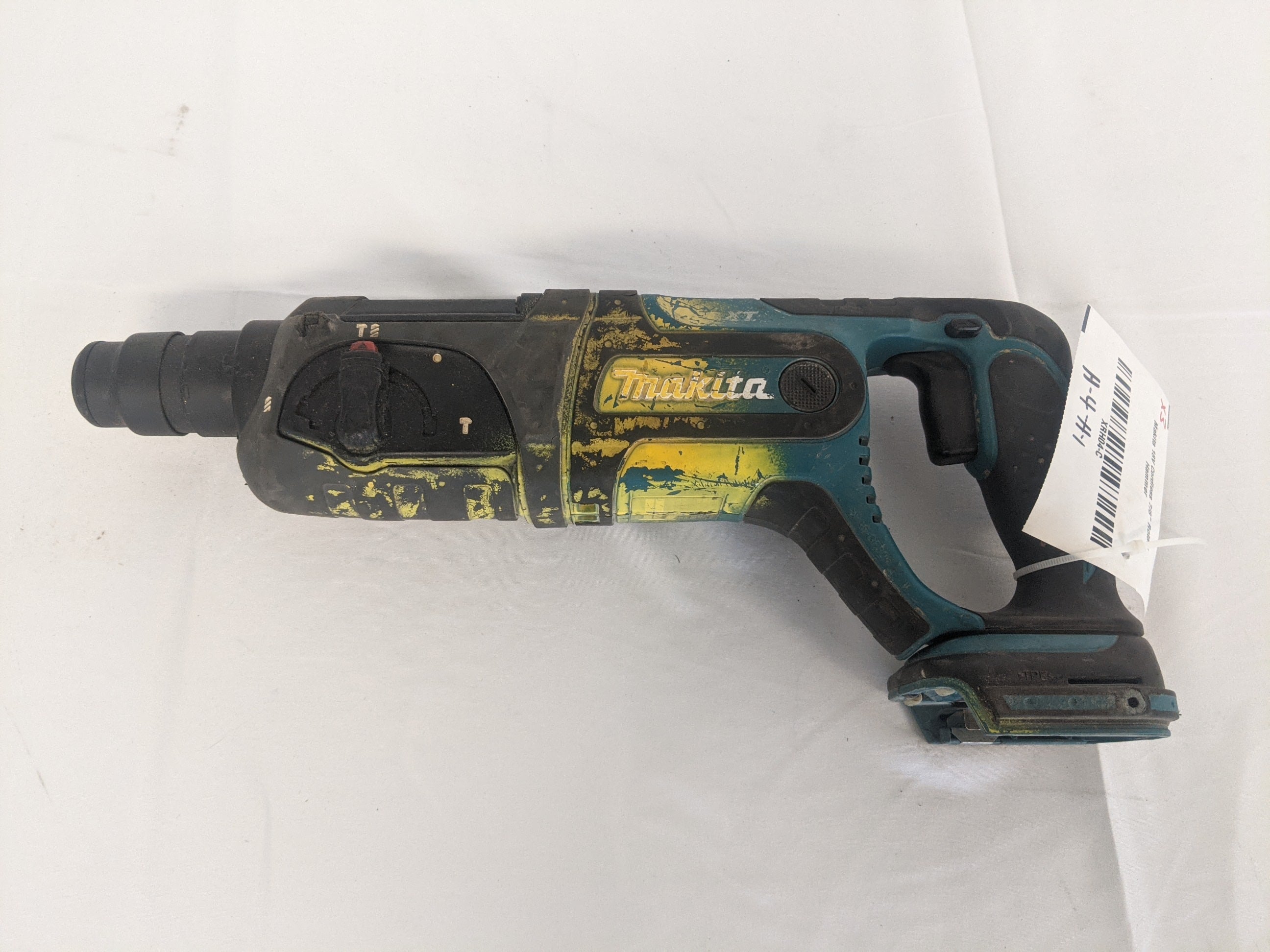 Makita 18V Cordless 7 8 Rotary Hammer P N XRH04