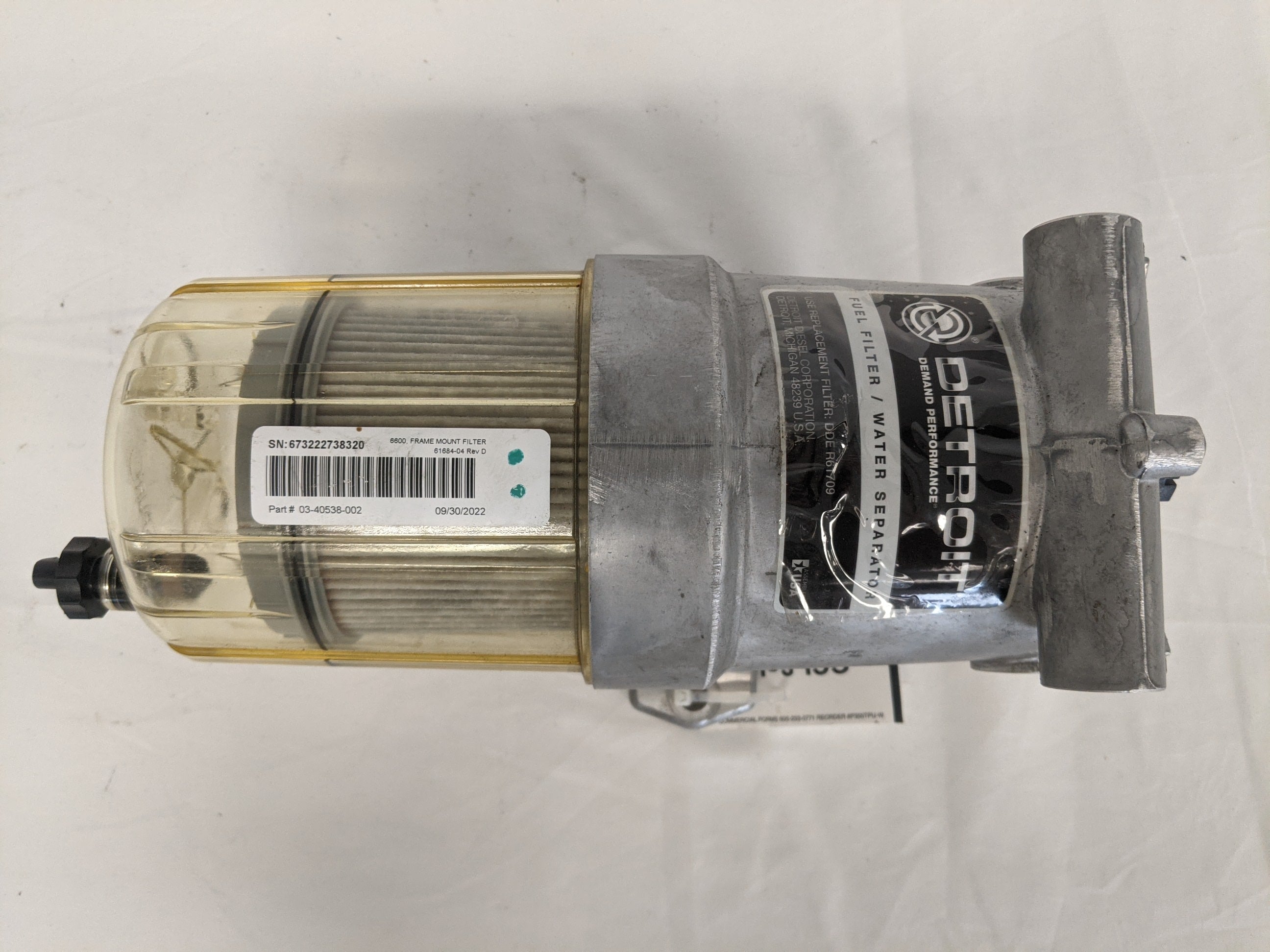 SCUDERIA No.100〜No.145 Used Freightliner Fuel Water Separator - P/N 03-40538-002