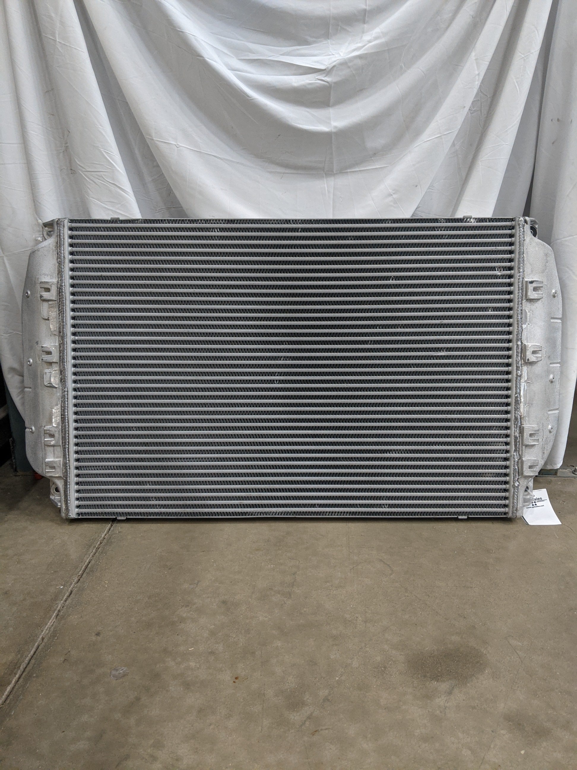 Freightliner 114SD 25¾ x 37¾" Radiator Charge Air Cooler - P/N  05-30987-002 (8434840502588)