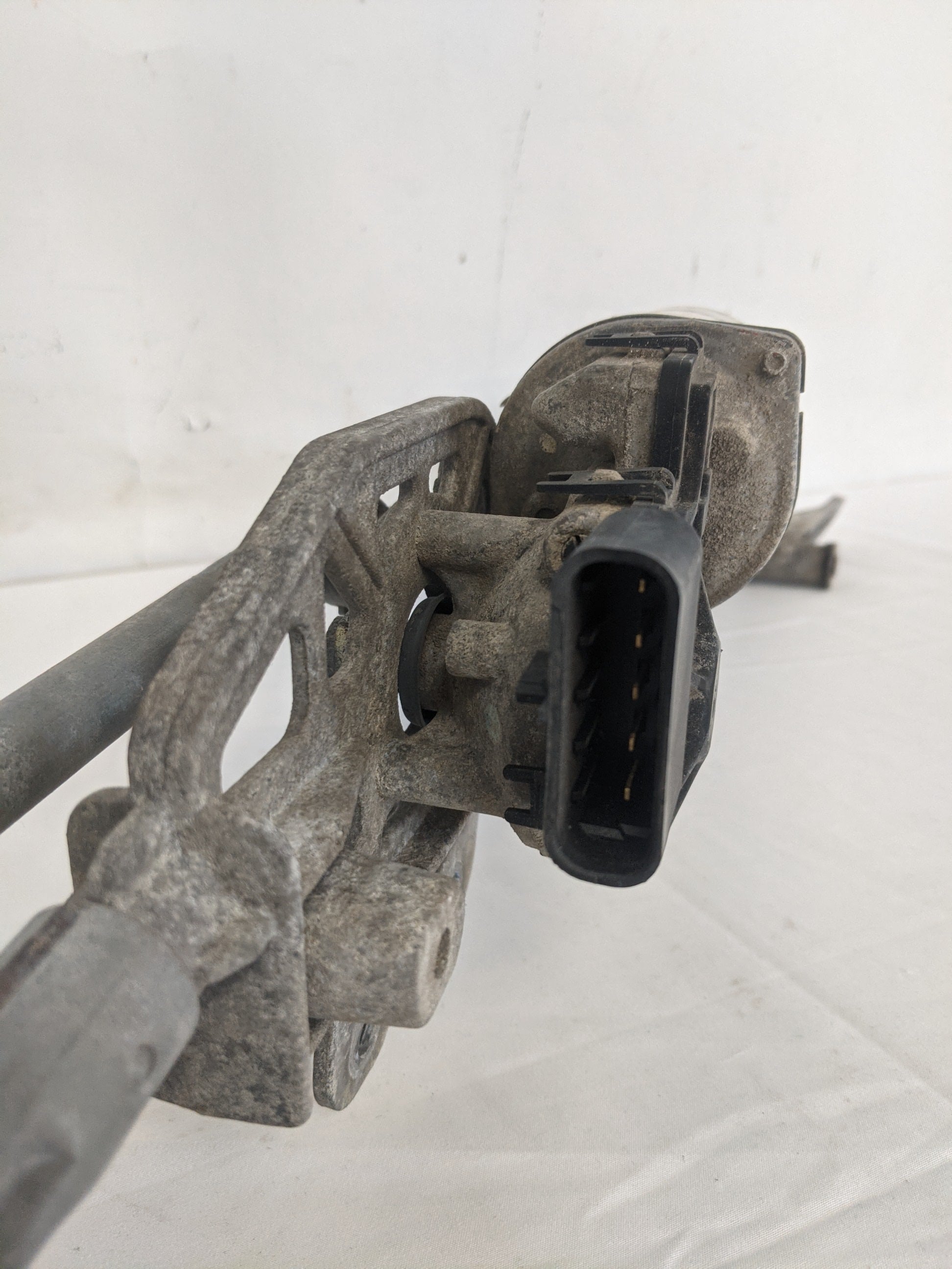 Used Freightliner Windshield Wiper Linkage & Motor Assy - P/N  A22-60959-000 (8392554643772)