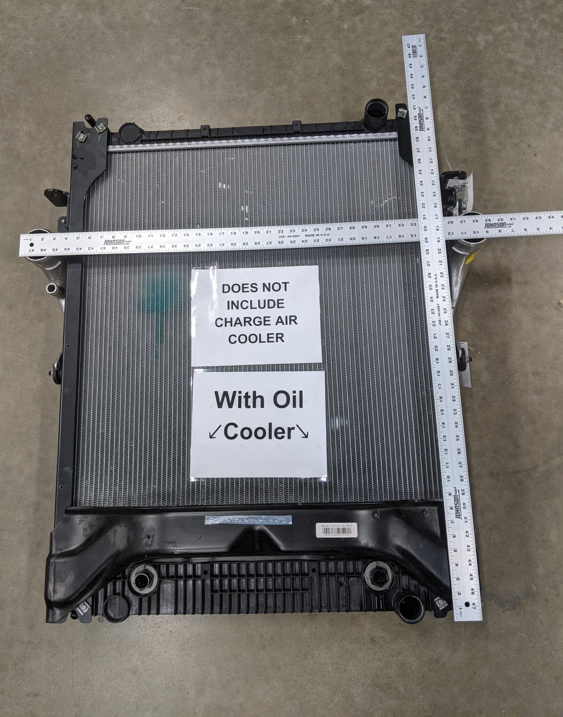 B　1225 Freightliner Radiator - FedEx / UPS Step Van, MT35 & Others