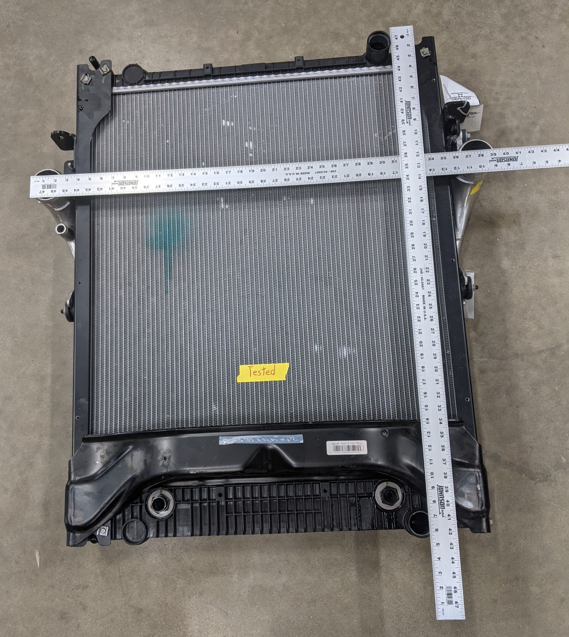 Used Behr 28 ¾" x 22" Charge Air Cooler - P/N  01-33030-000 (8396329451836)