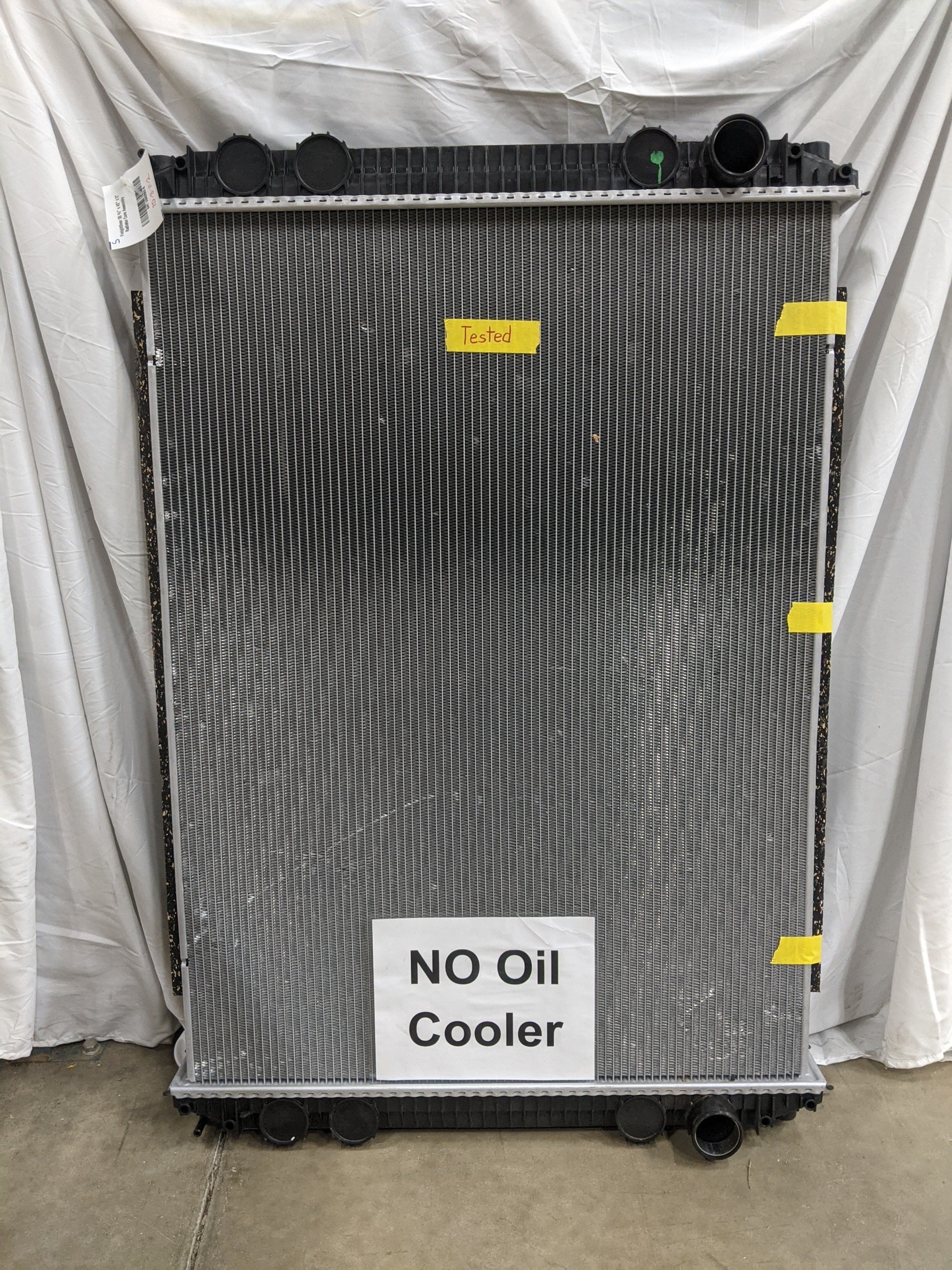 Freightliner 30 ¾" x 42" x 2" Radiator Core Assembly - P/N   BHT U3692002 (8434774475068)