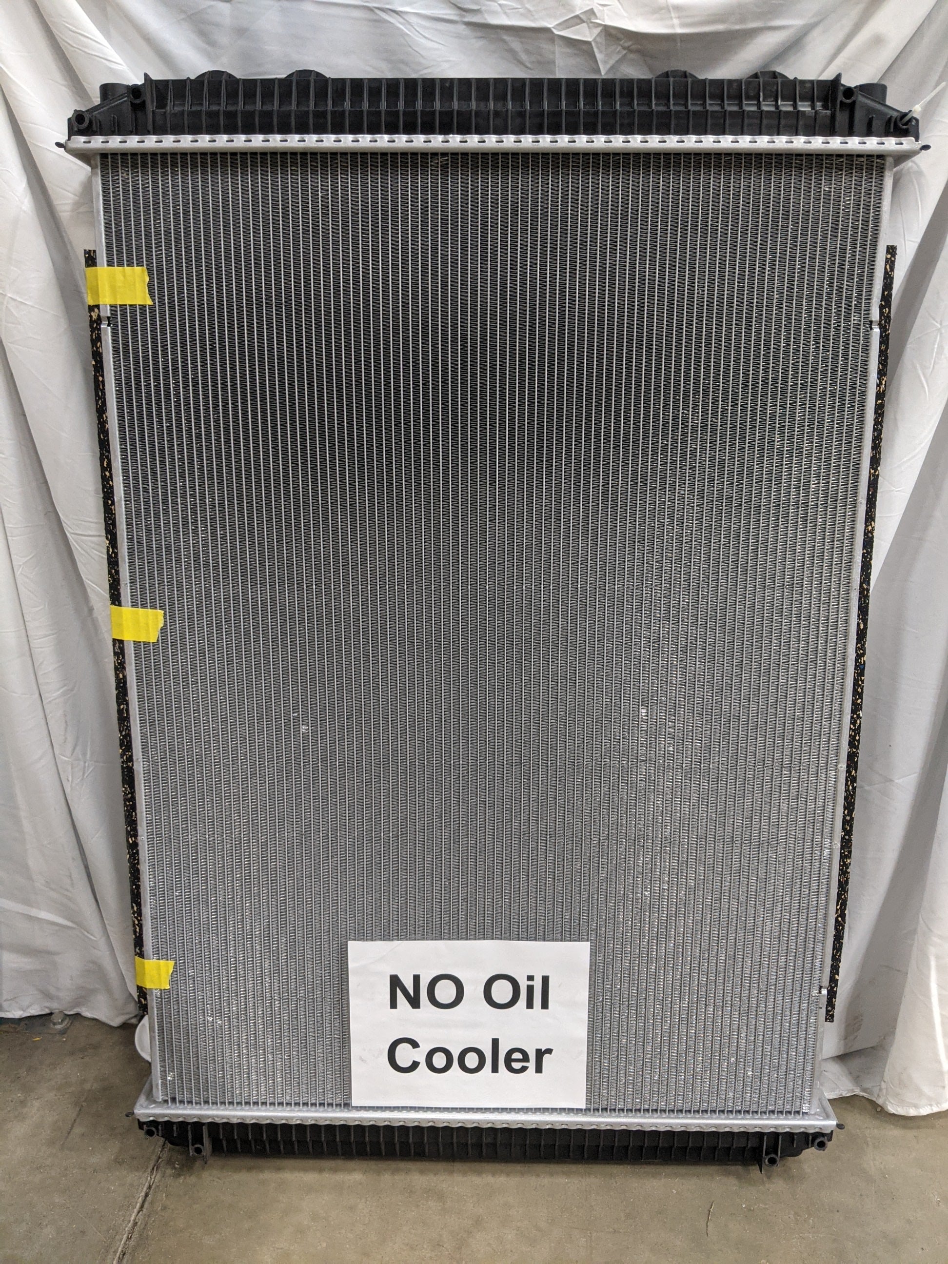 Freightliner 30 ¾" x 42" x 2" Radiator Core Assembly - P/N   BHT U3692002 (8434774475068)