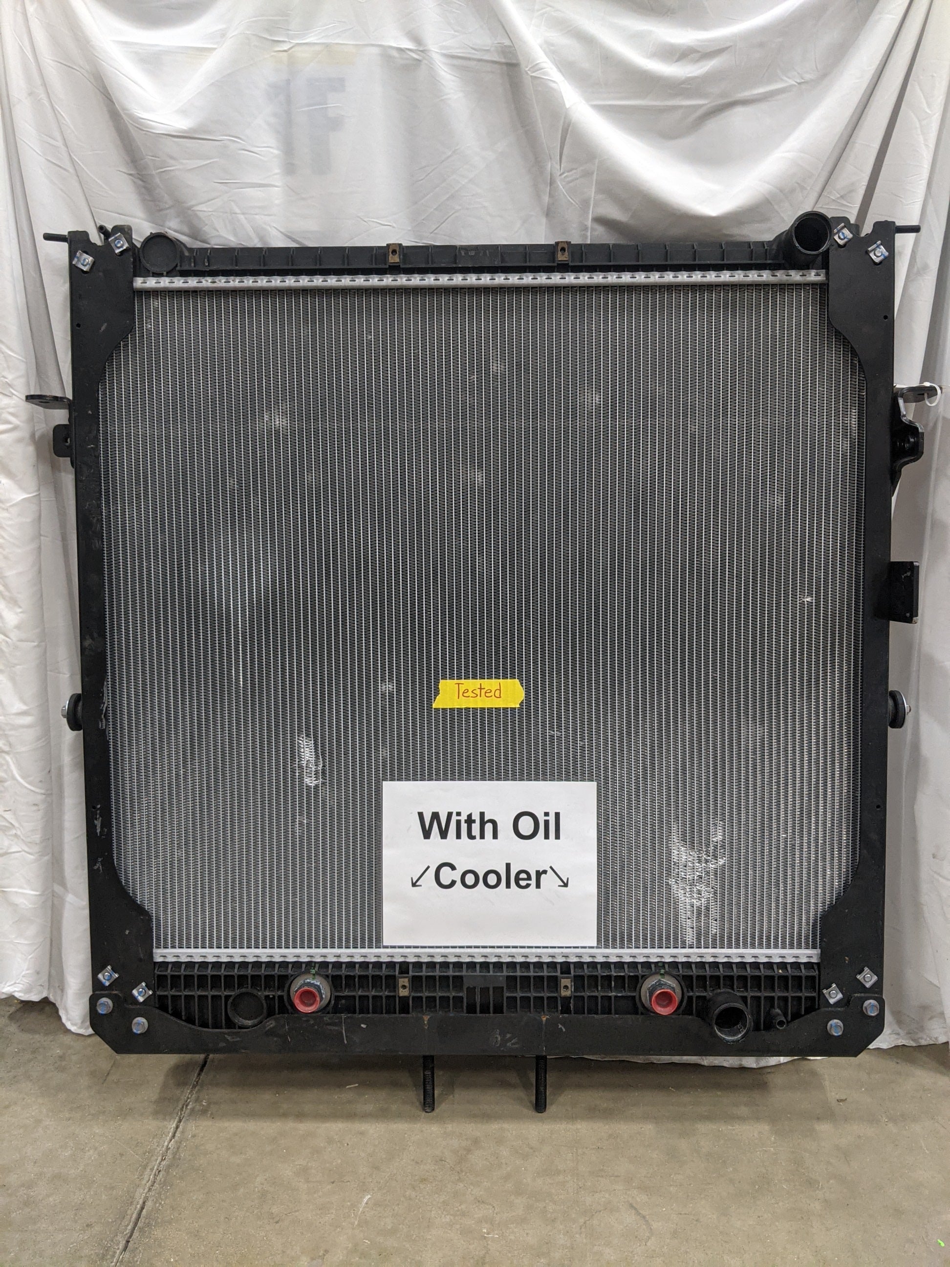 Damaged Freightliner 38 ¾" x 33 ¼" x 2" Radiator w/ Oil Cooler P/N  CB322004 (8804302750012)