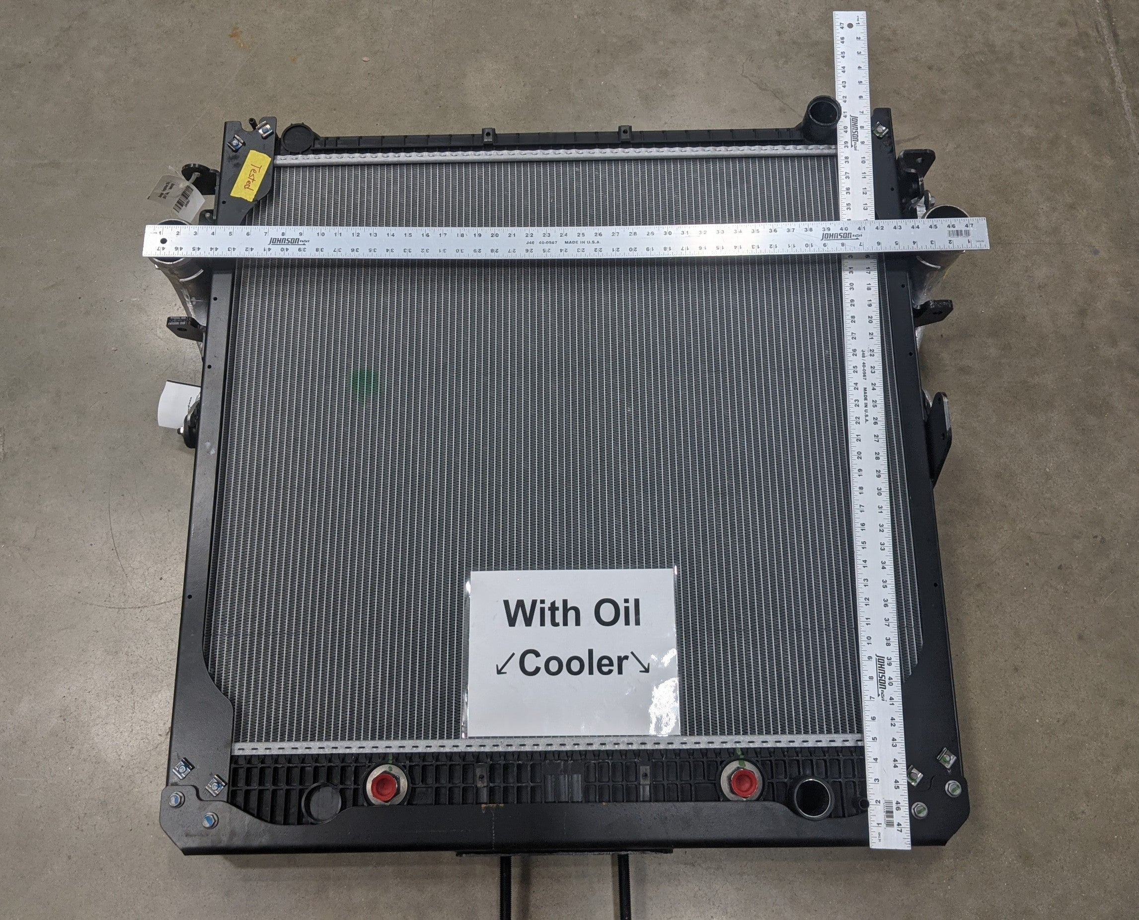 Damaged Freightliner Radiator - CD461004 & CAC - 01-32338-002 -P/N A05-33907-005 (8475821474108)