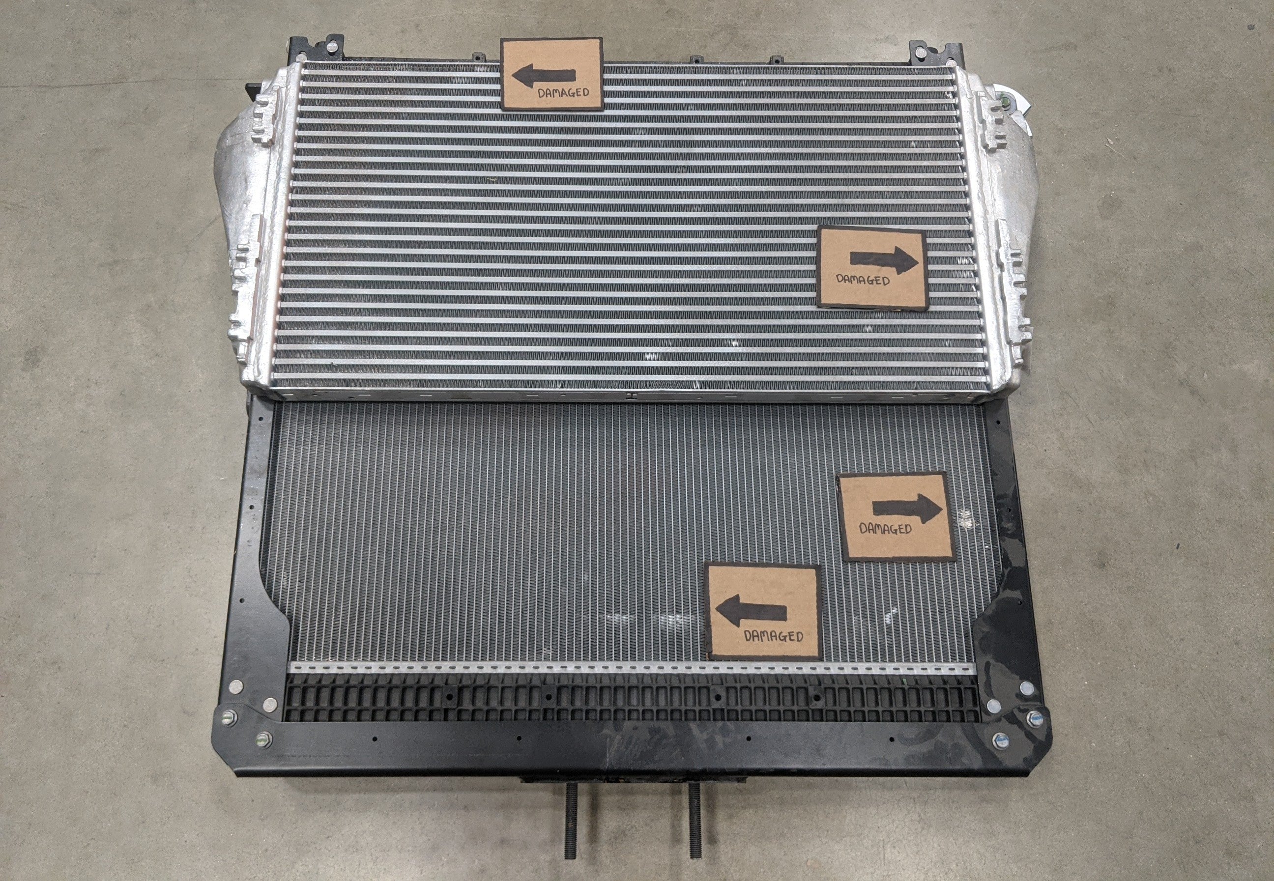 Damaged Freightliner Radiator - CD461004 & CAC - 01-32338-002 -P/N A05-33907-005 (8475821474108)