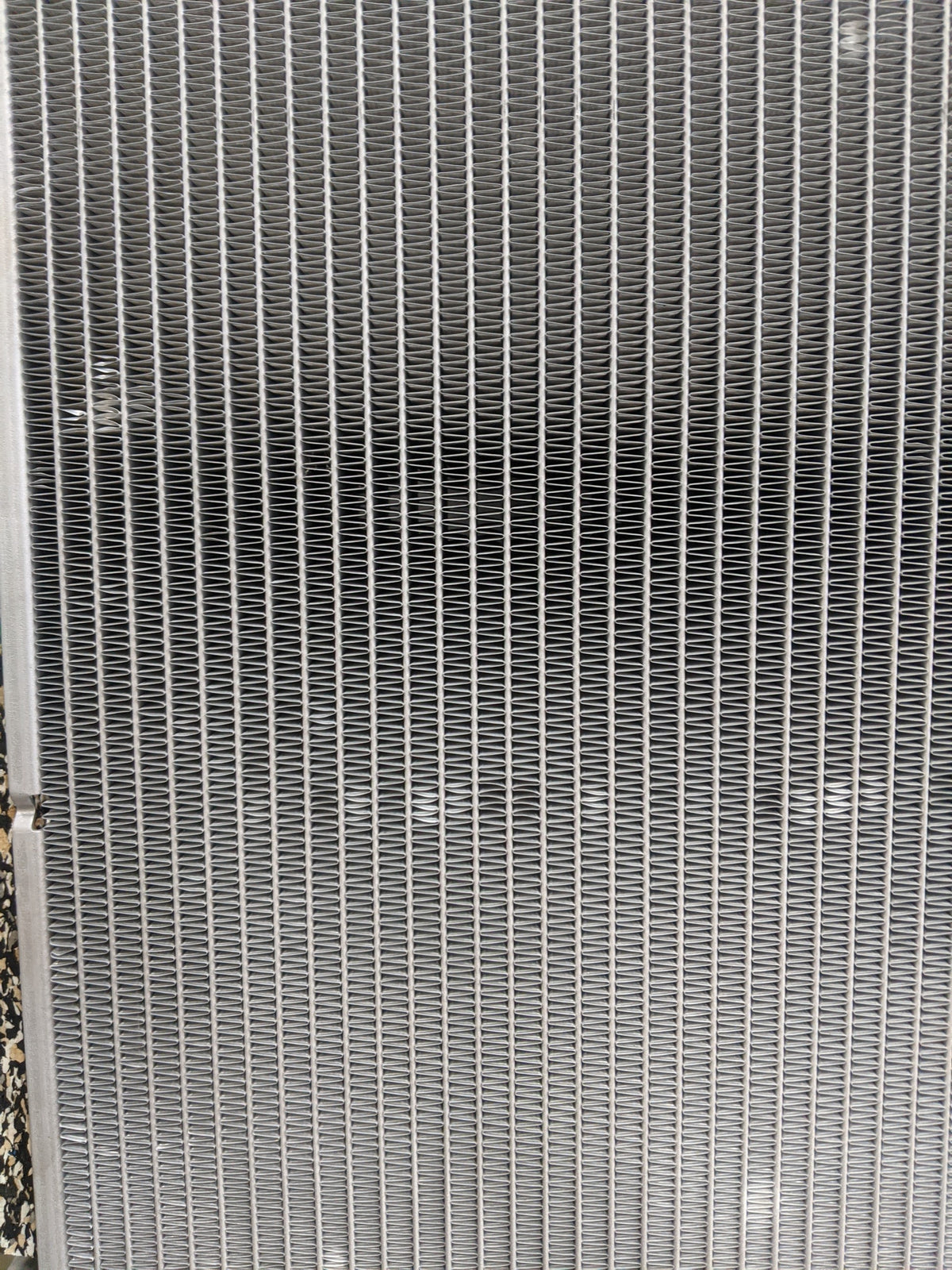 Freightliner 30½ x 35 7/8