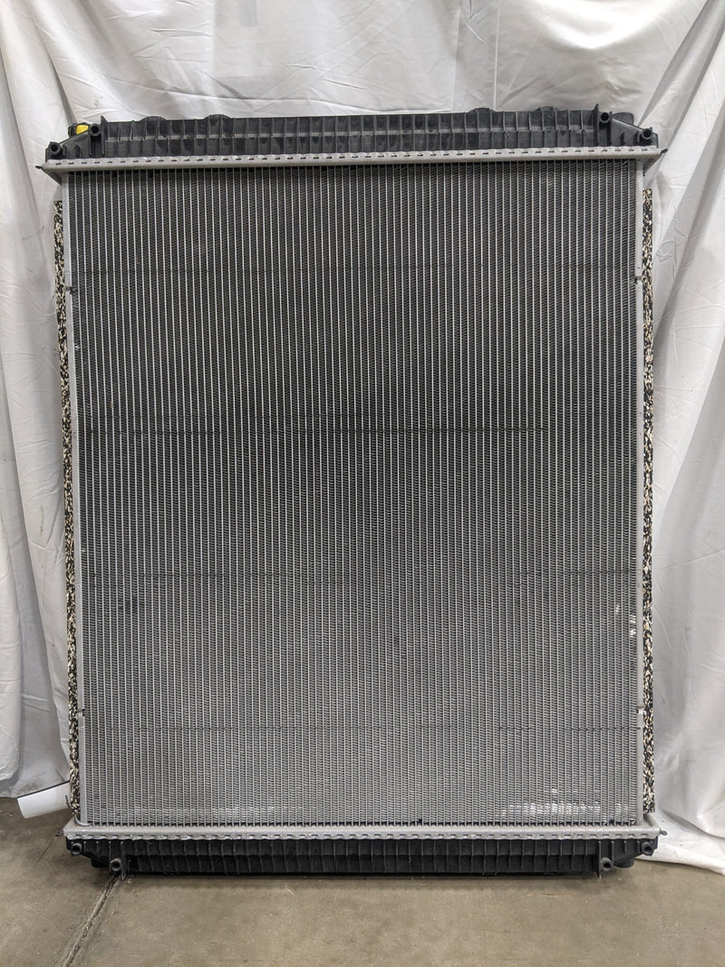 Ch.35 Radiator Freightliner 30½ x 35 7/8
