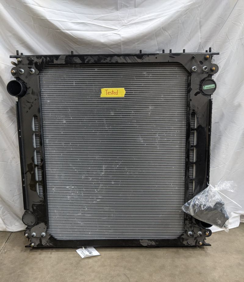 Freightliner TitanX 27 3/8" x 31¾" Radiator, No Oil Cooler - P/N: 1004032 (8753930633532)