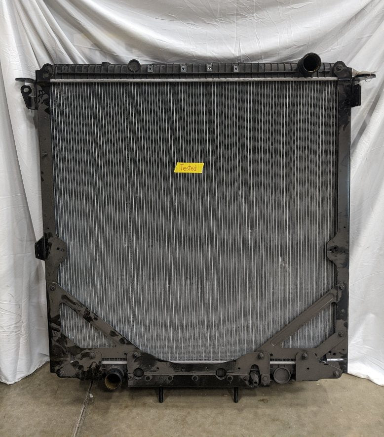 Freightliner / WST 41½" x 40¼" Radiator Assembly - P/N  3S0583640001 (8572769304892)