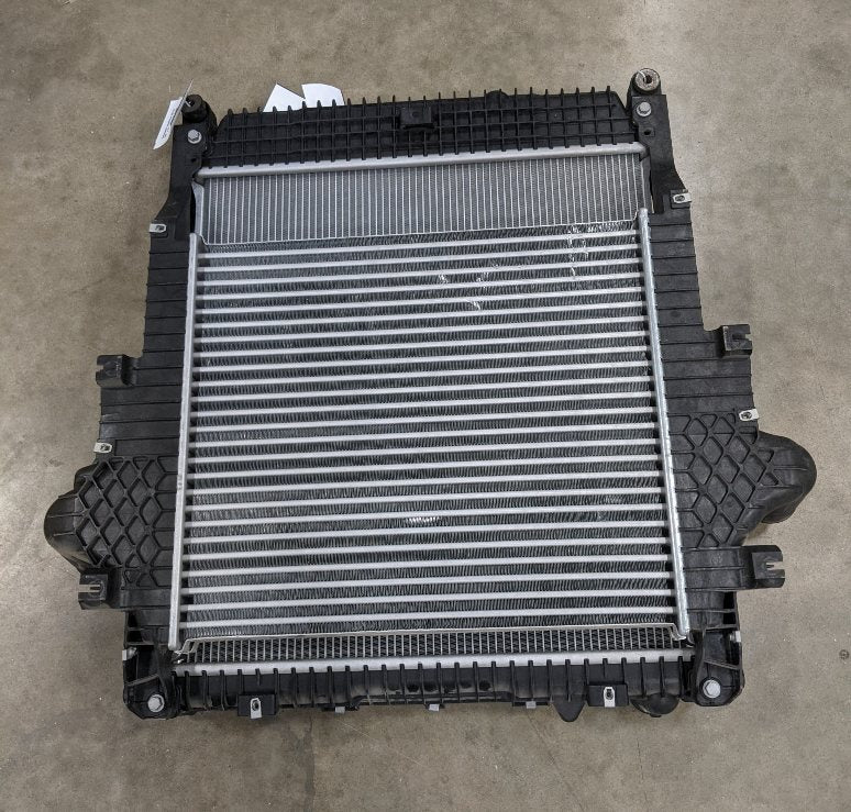 Damaged FL M2 Radiator - TXE1004016 & CAC - TXE1030481 - P/N: 05-33707-006 (8443160396092)