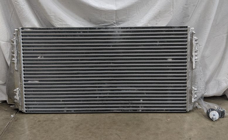 Freightliner / WST 36¾" x 19½" Charge Air Cooler Assembly - 01-32338-000 (9611519459644)