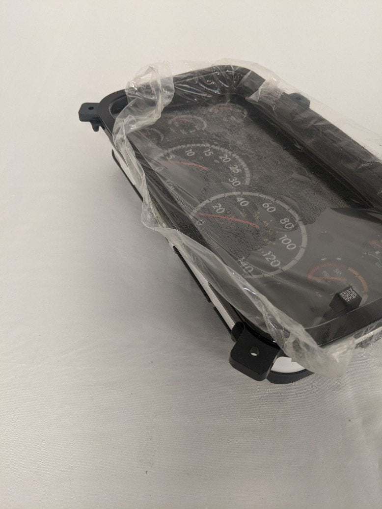 Freightliner Km/hr ICU3S Speedometer & Tach Cluster - P/N  VDO A3C0095380096 (8509189030204)